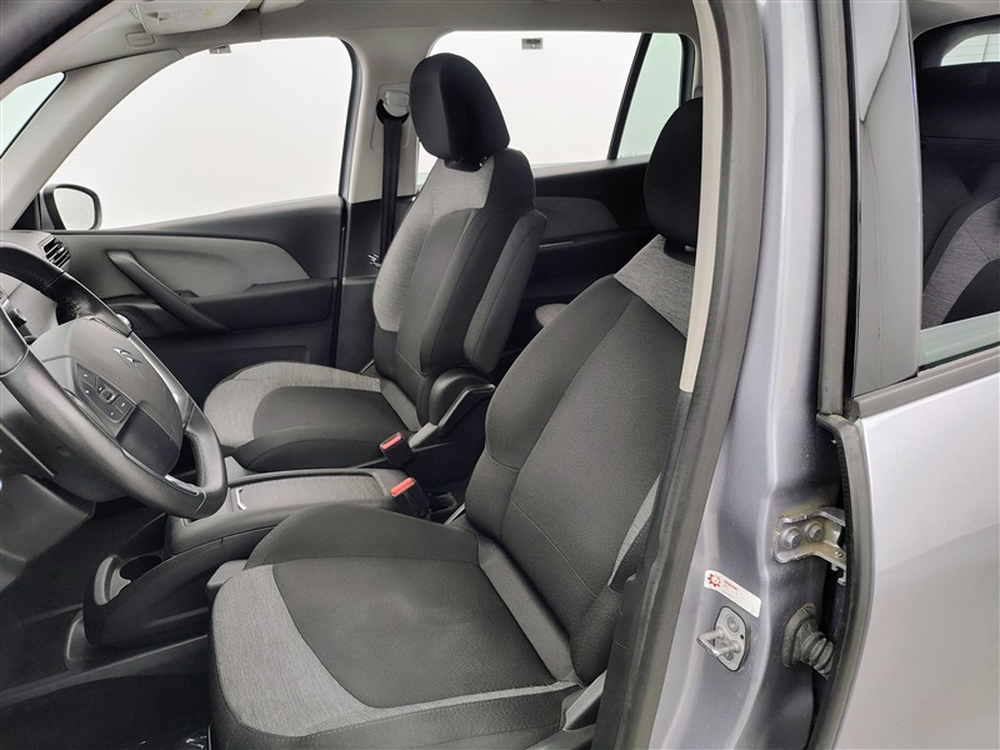 Citroen Grand C4 SpaceTourer 1.2 PureTech 130cv EAT8 Feel 7PL NAVI / CARPLAY / ALU / PDC (2021) - Photo 7