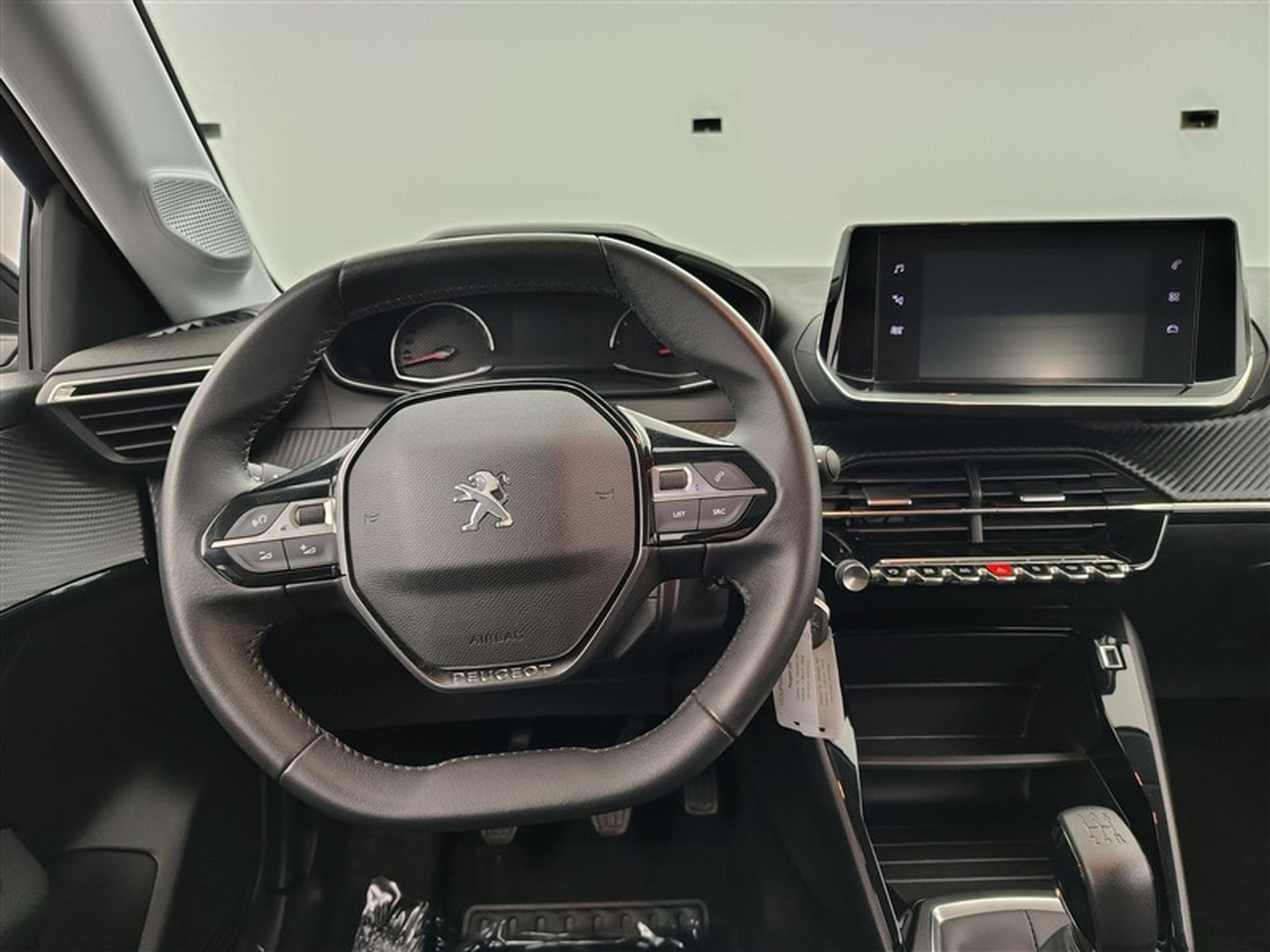 Peugeot 208 1.2i PureTech Active Pack (EU6.4) (2022) - Photo 9