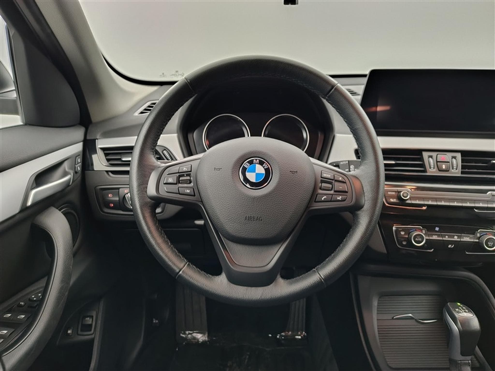 BMW X1 PHEV 1.5iA xDrive25e Cuir / Navi / Led (2021) - Photo 9