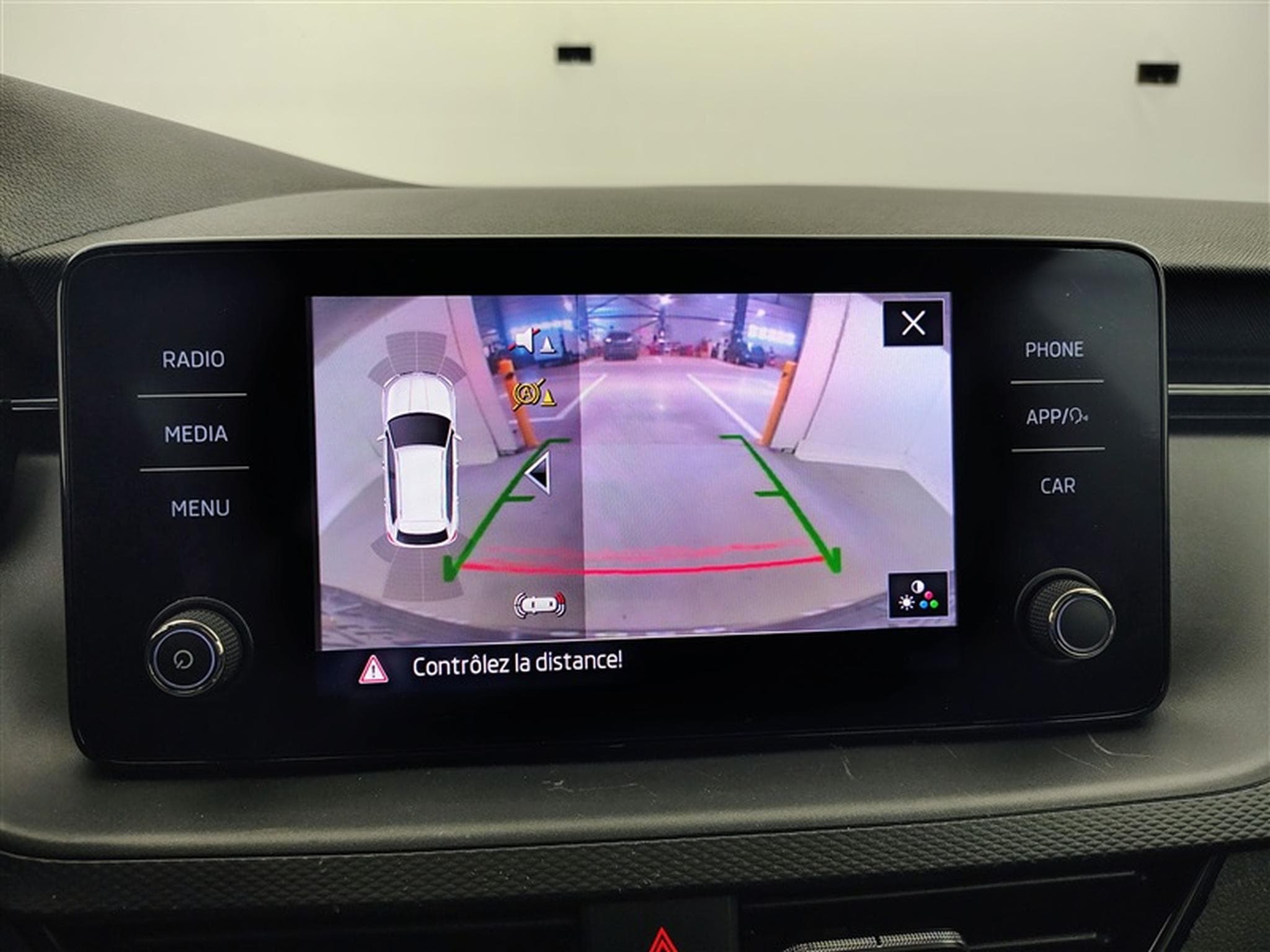 Skoda Kamiq 1.5 TSI 150cv DSG Ambition APP / FULL LED / CAMERA / KEYLESS (2021) - Photo 17