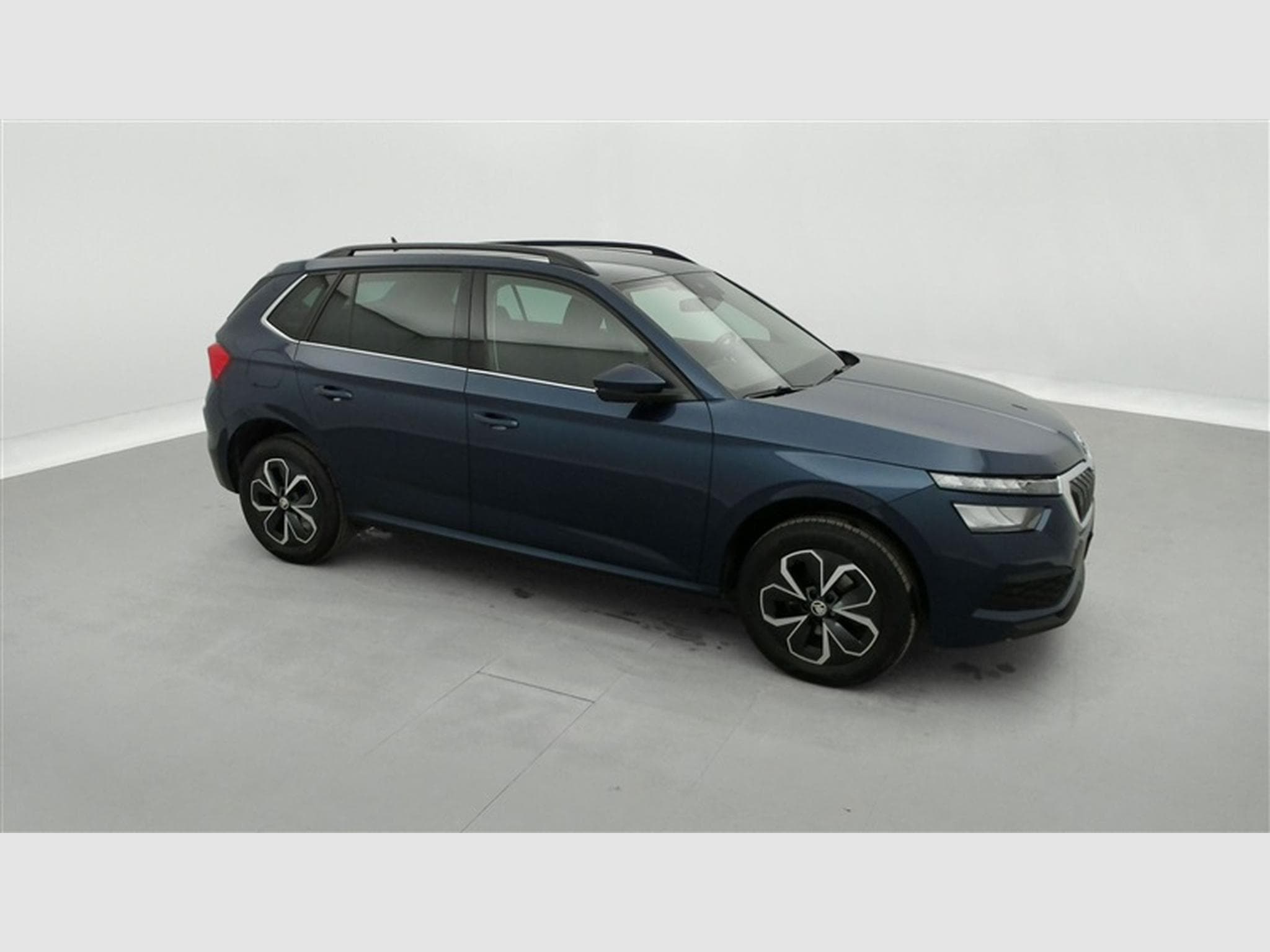 Skoda Kamiq 1.5 TSI 150cv DSG Ambition APP / FULL LED / CAMERA / KEYLESS (2021) - Photo 22