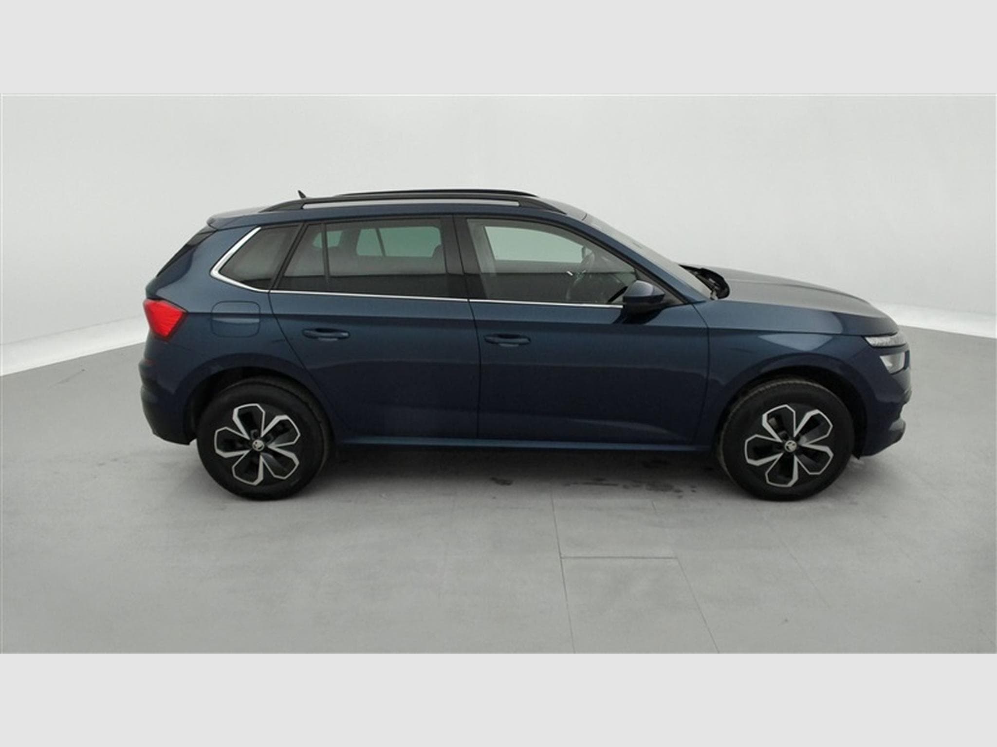 Skoda Kamiq 1.5 TSI 150cv DSG Ambition APP / FULL LED / CAMERA / KEYLESS (2021) - Photo 23