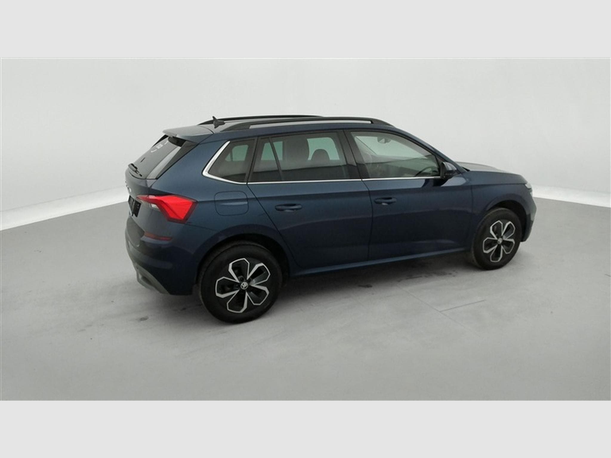Skoda Kamiq 1.5 TSI 150cv DSG Ambition APP / FULL LED / CAMERA / KEYLESS (2021) - Photo 24