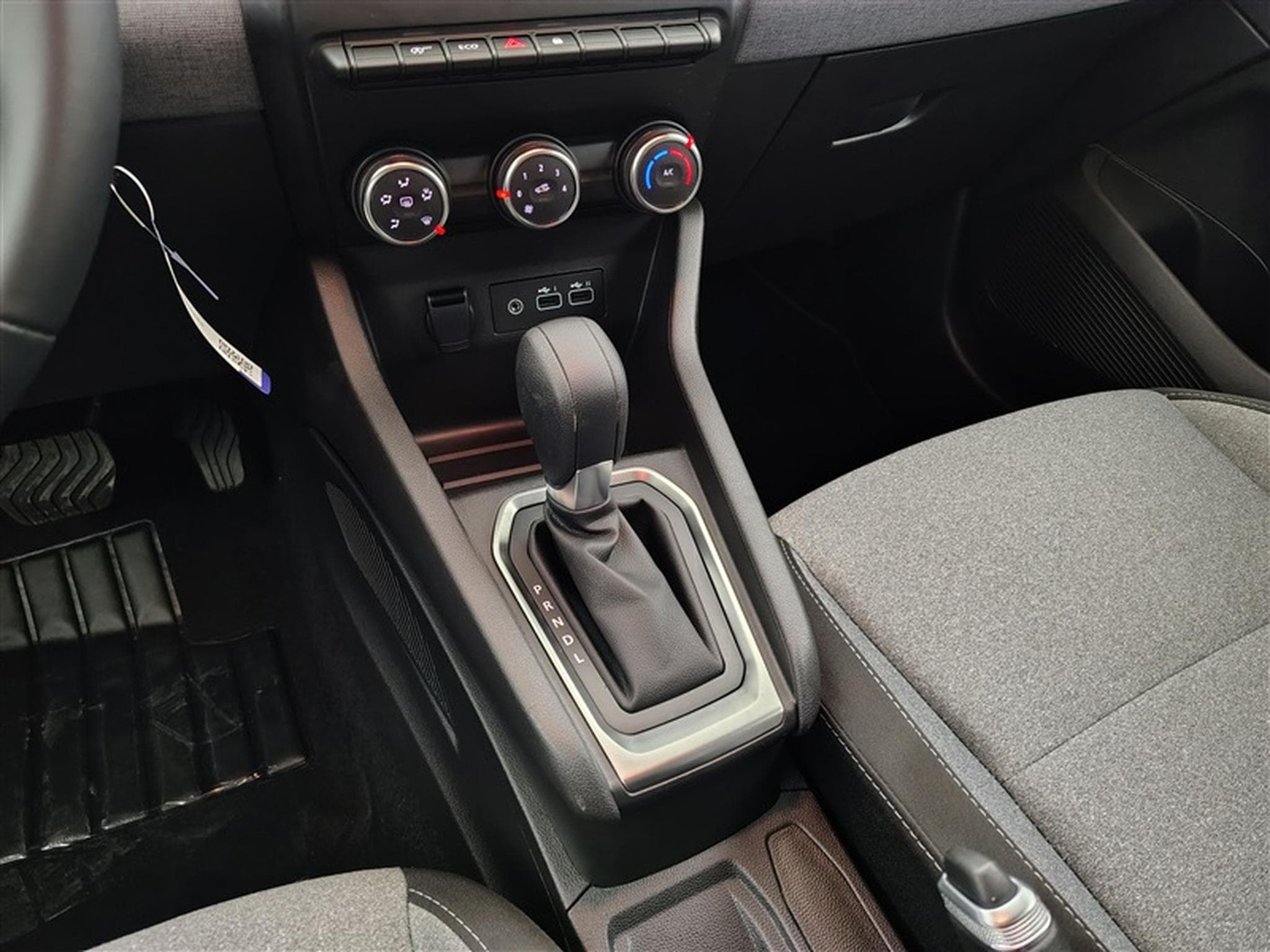 Renault Clio 1.0 TCe 90cv X-Tronic Evolution CARPLAY / PDC AR / JA 16" (2025) - Photo 12