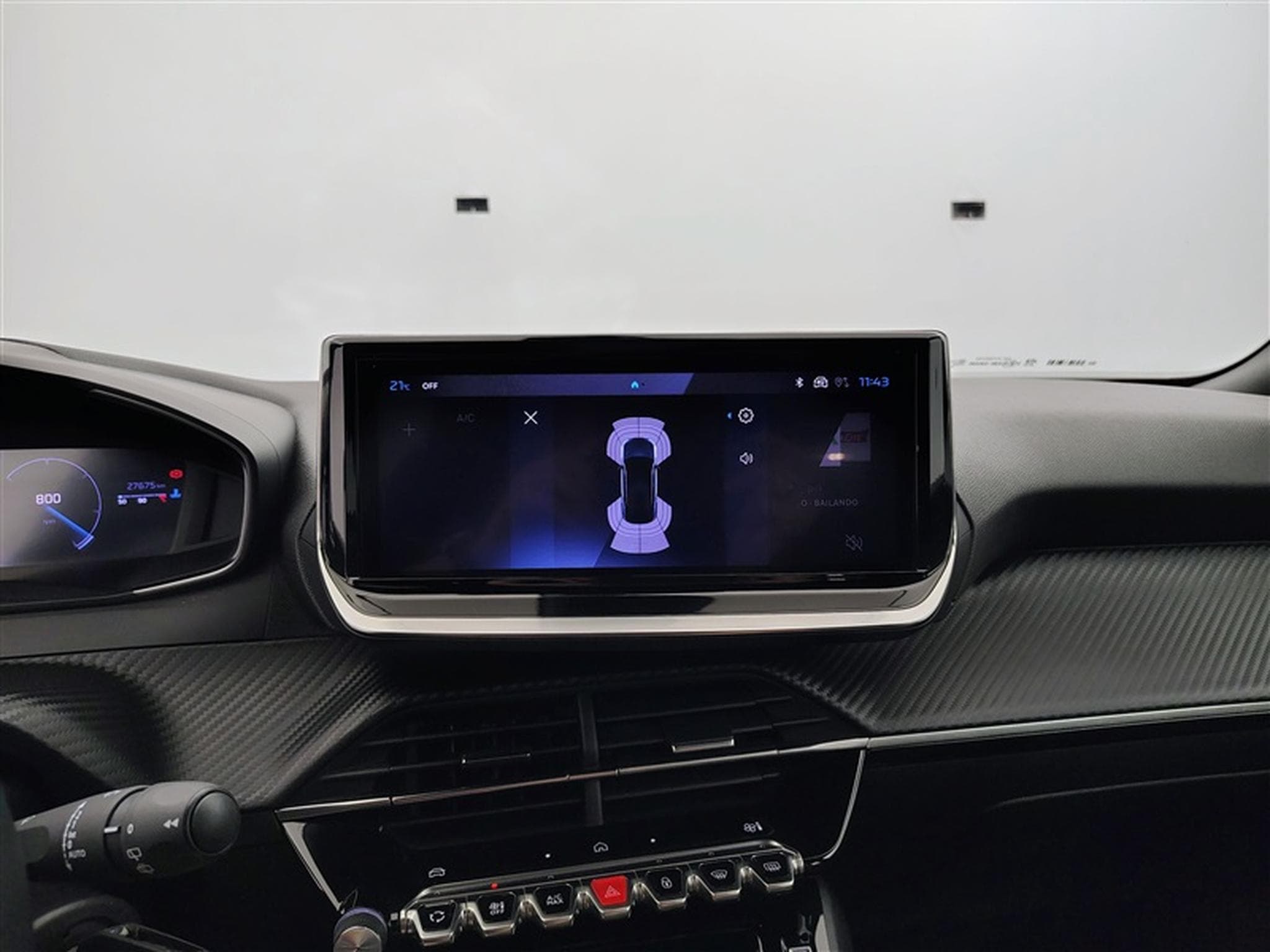 Peugeot 2008 1.2 PureTech 100cv Allure CARPLAY / FULL LED / PDC AV+AR (2024) - Photo 18
