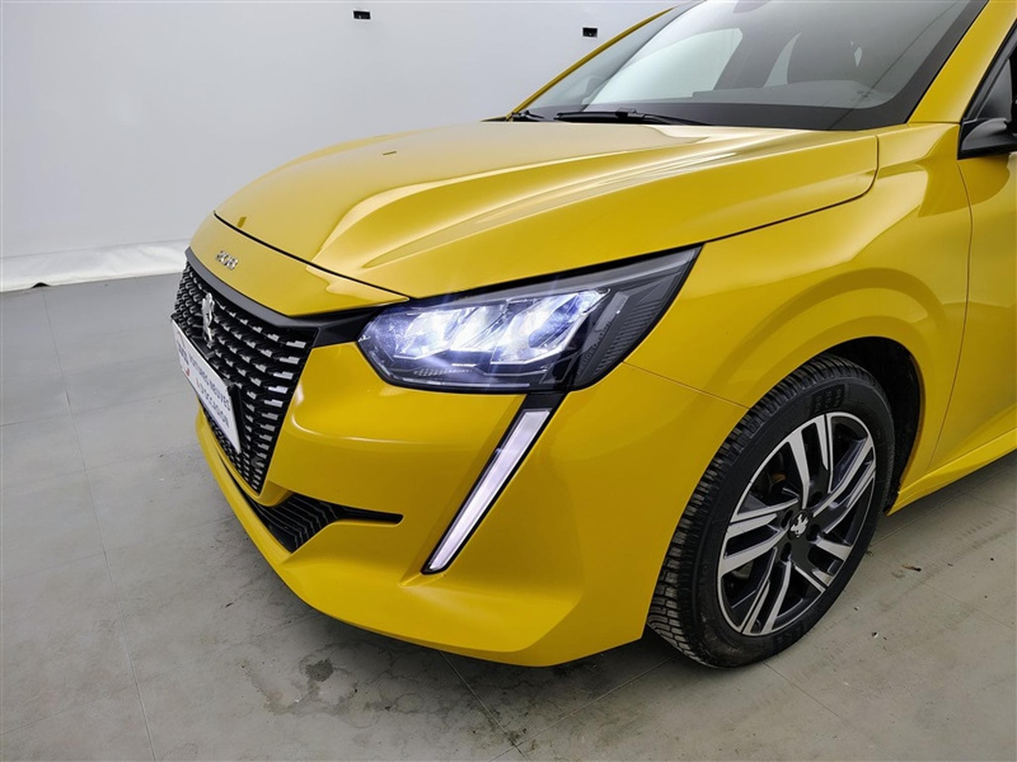 Peugeot 208 1.2i PureTech 100Cv EAT8 Style NAVI / FULL LED / PDC (2023) - Foto 15