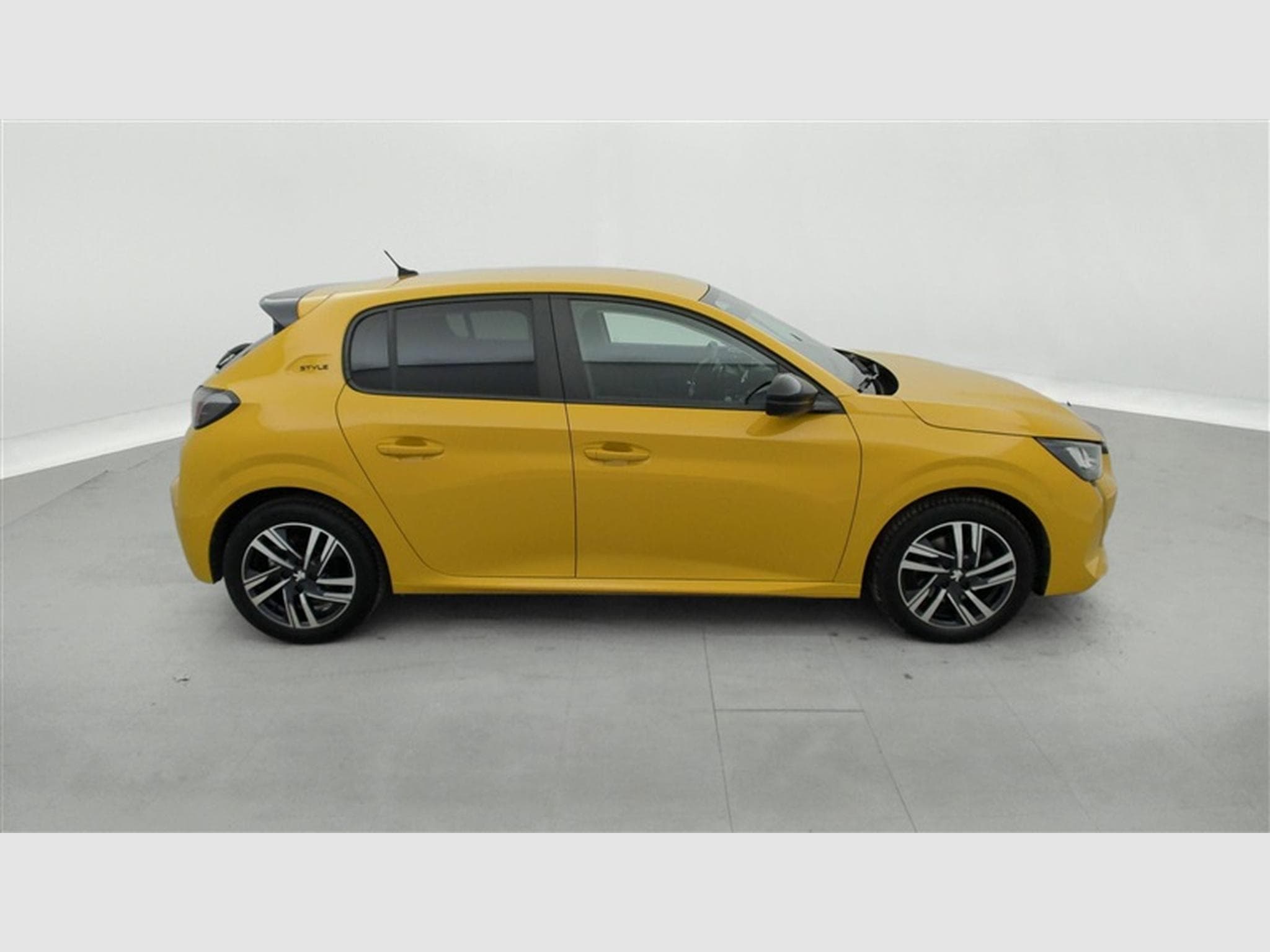 Peugeot 208 1.2i PureTech 100Cv EAT8 Style NAVI / FULL LED / PDC (2023) - Foto 23