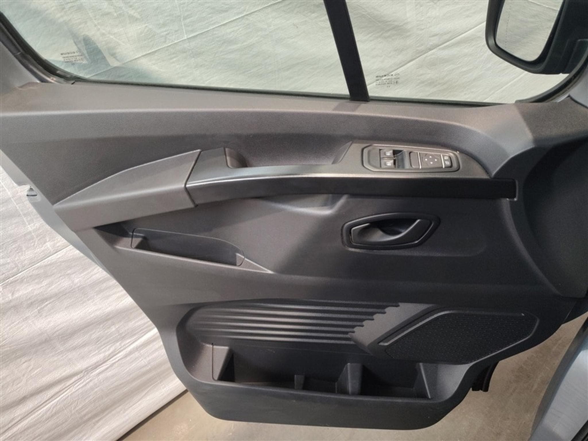 Renault Trafic 2.0 Blue dCi L1 Zen S/S (2024) - Foto 15