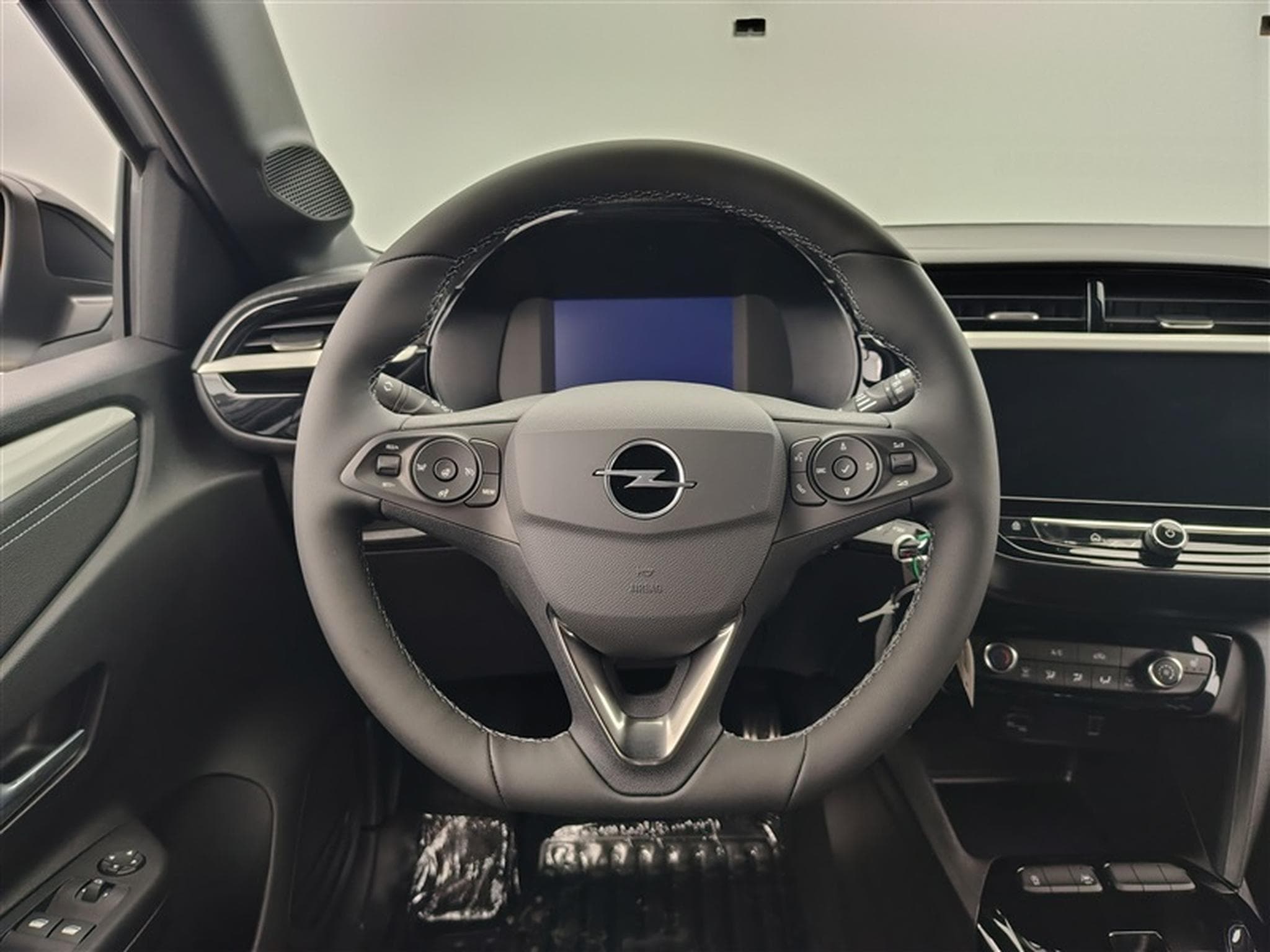Opel Corsa 1.2 Hybrid 100cv AT GS Line CARPLAY / FULL LED / CAMERA (2026) - Photo 9