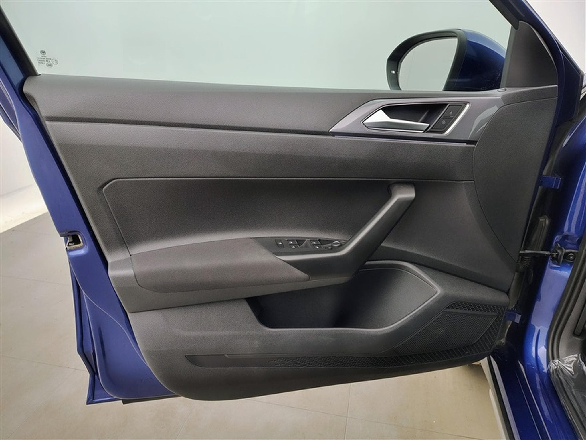VW Taigo 1.0 TSI 110cv DSG Style CARPLAY / FULL LED / CUIR PARTIEL (2022) - Photo 17