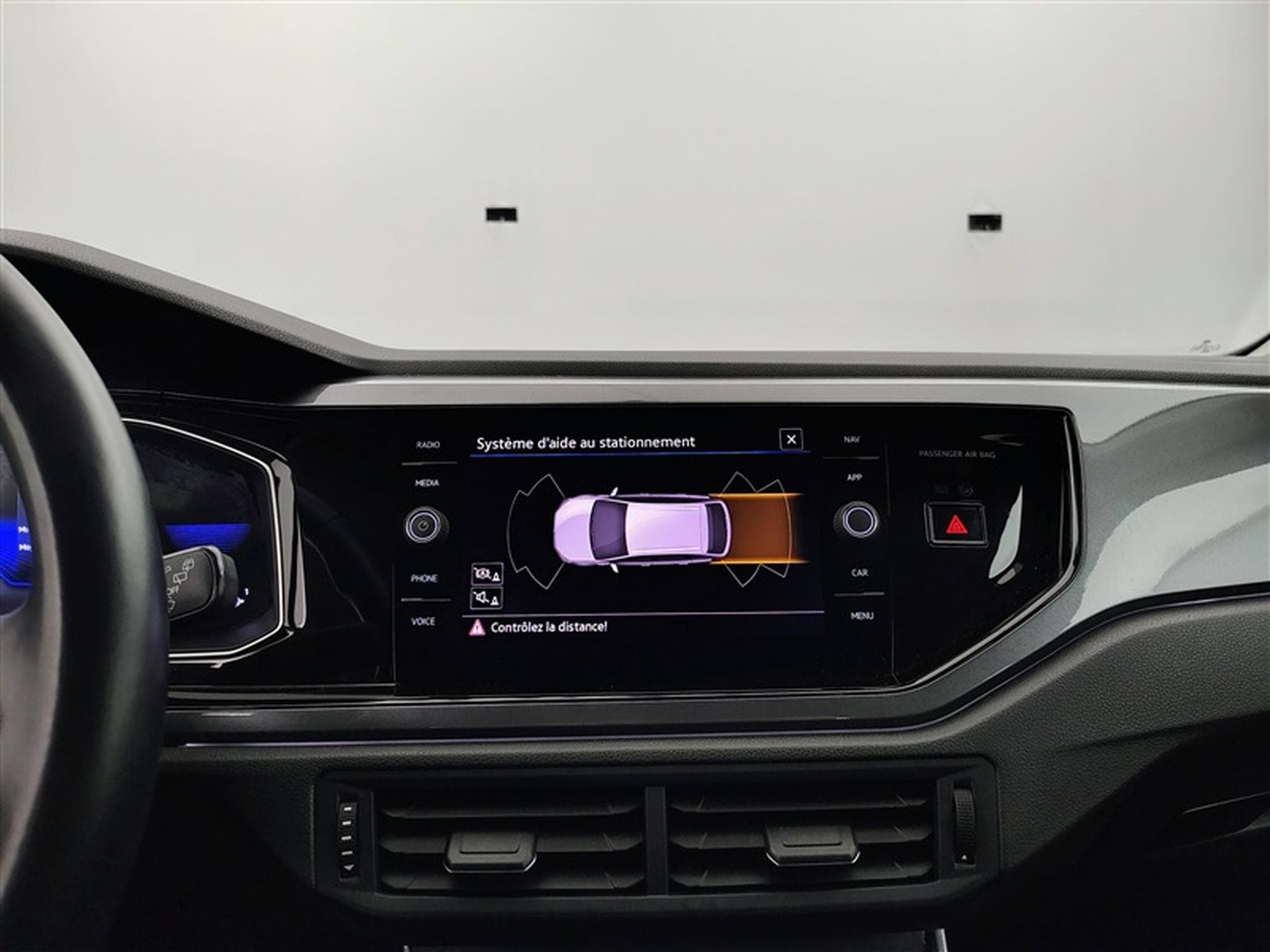 VW Taigo 1.0 TSI 110cv DSG Style CARPLAY / FULL LED / CUIR PARTIEL (2022) - Photo 18