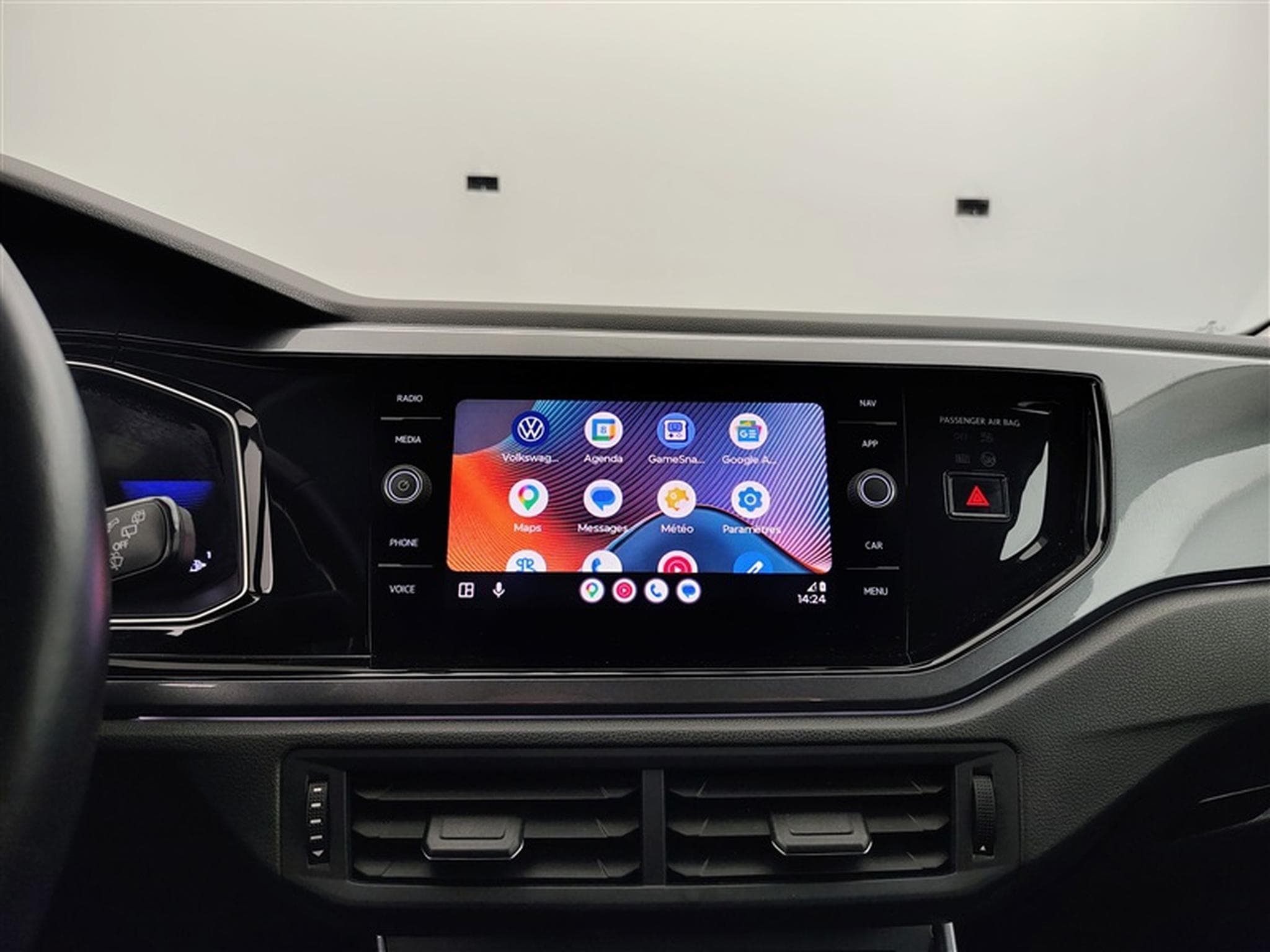 VW Taigo 1.0 TSI 110cv DSG Style CARPLAY / FULL LED / CUIR PARTIEL (2022) - Photo 20