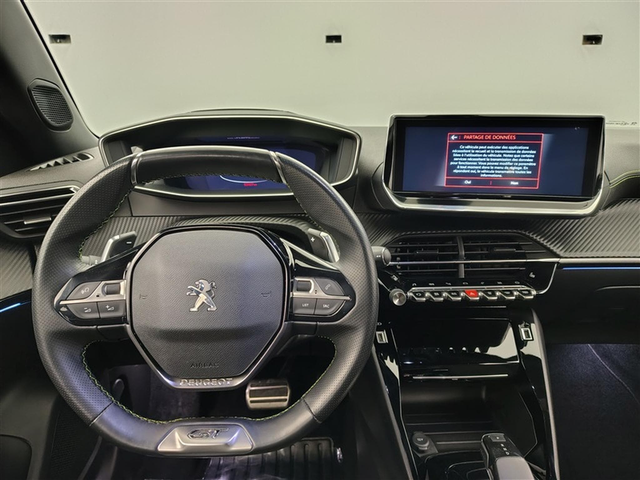Peugeot 2008 1.2 PureTech GT Pack S&S (EU6.3) (2021) - Foto 9