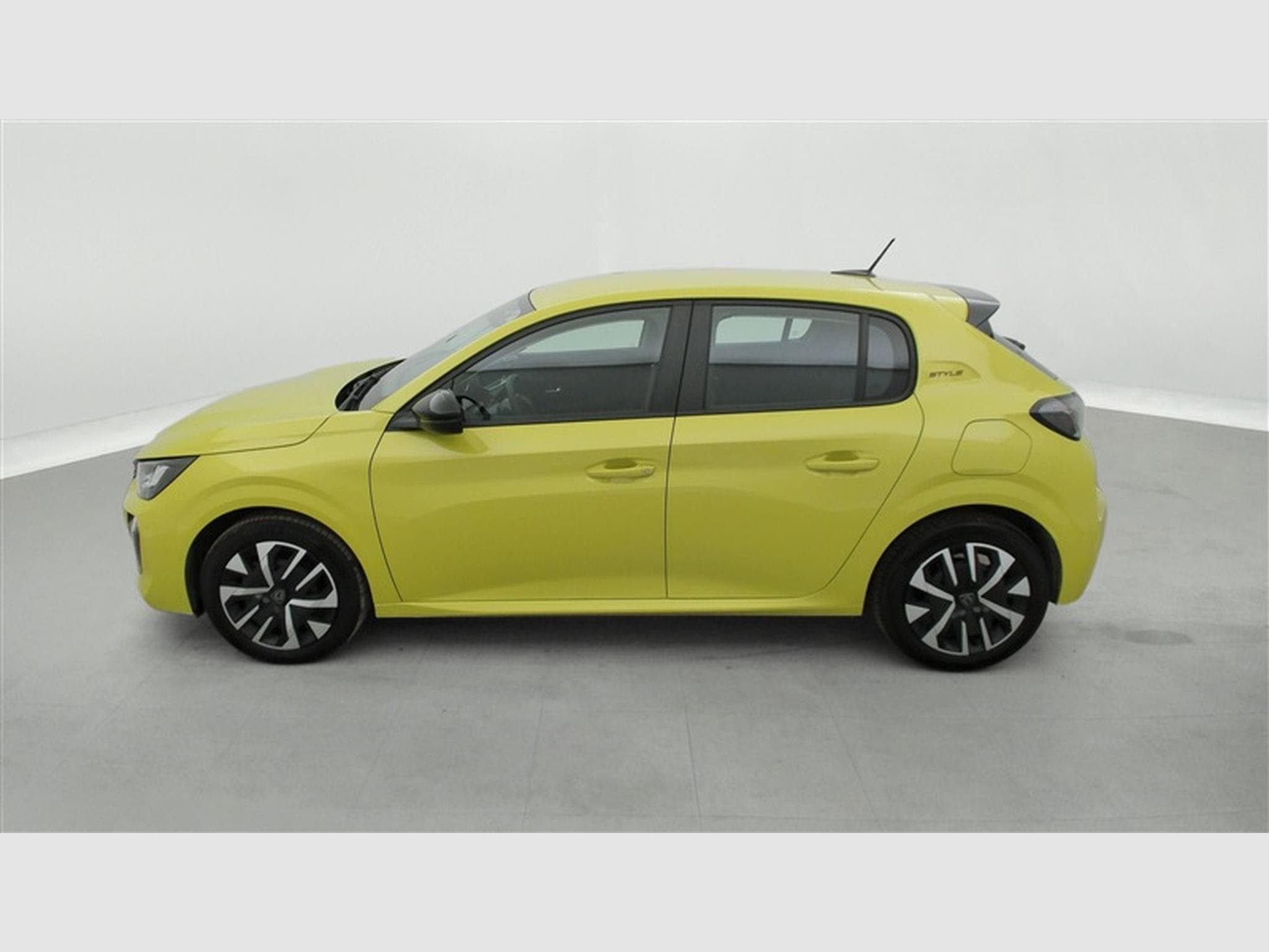 Peugeot 208 1.2 PureTech 101cv Active Pack CARPLAY / FULL LED / PDC AR (2025) - Foto 3