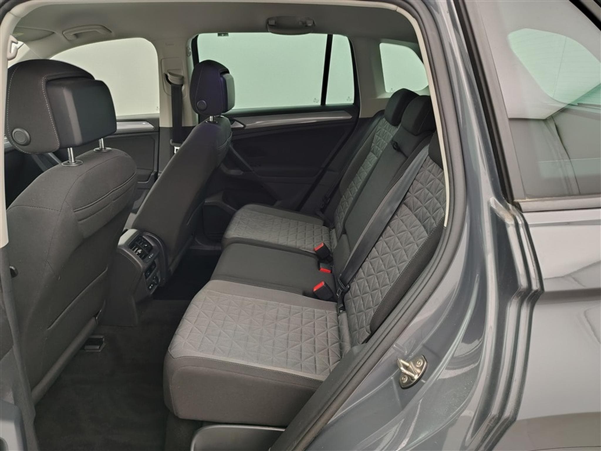 VW Tiguan 1.5 TSI ACT Life NAVI/FULL LED/JA17/PDC AV AR (2020) - Foto 12