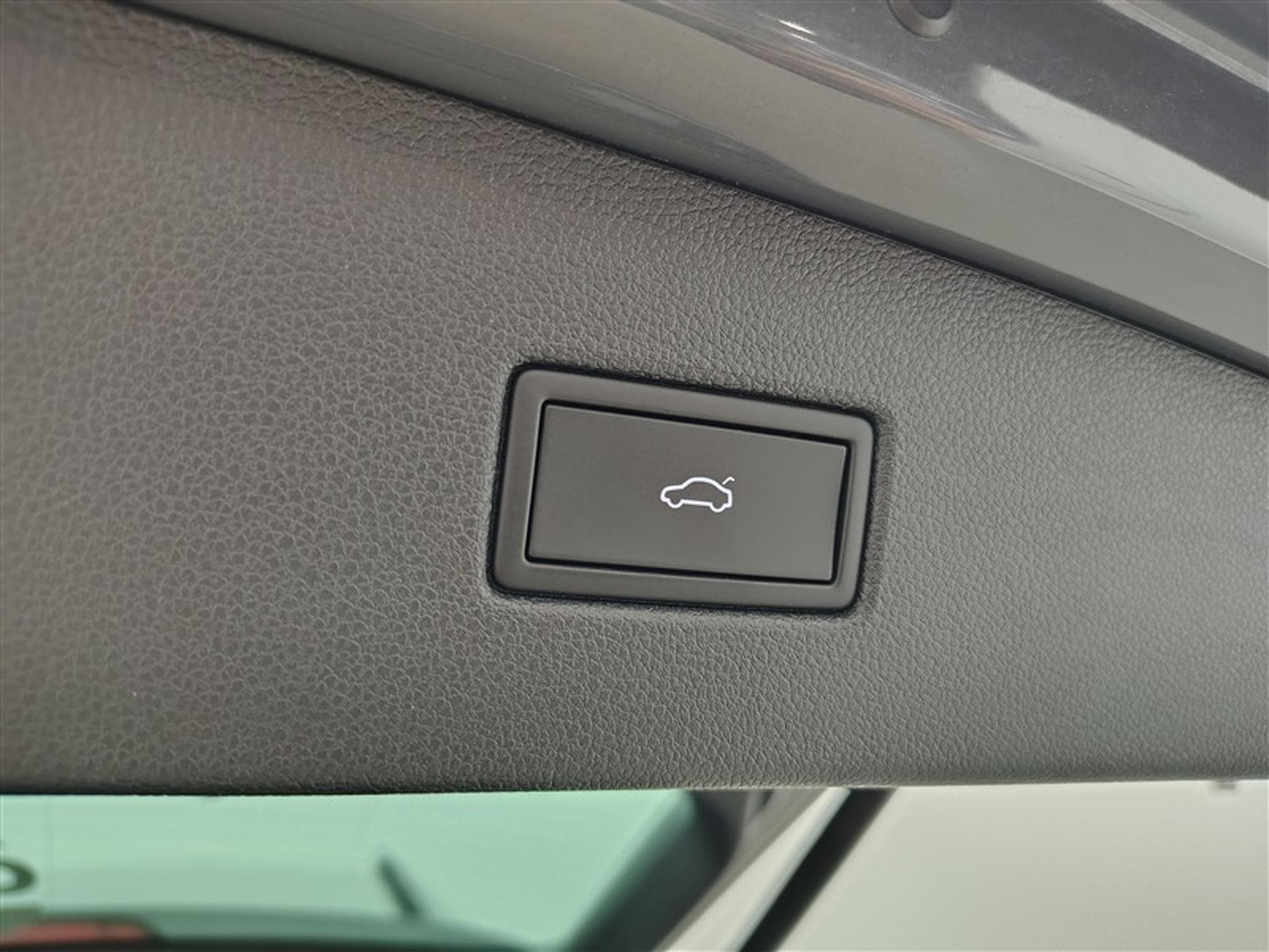 VW Tiguan 1.5 TSI ACT Life NAVI/FULL LED/JA17/PDC AV AR (2020) - Foto 17