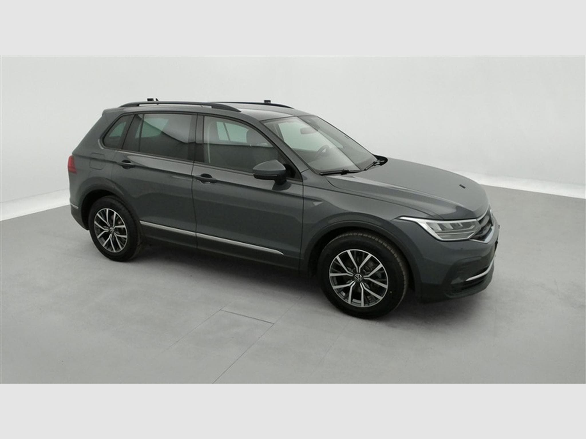 VW Tiguan 1.5 TSI ACT Life NAVI/FULL LED/JA17/PDC AV AR (2020) - Foto 21