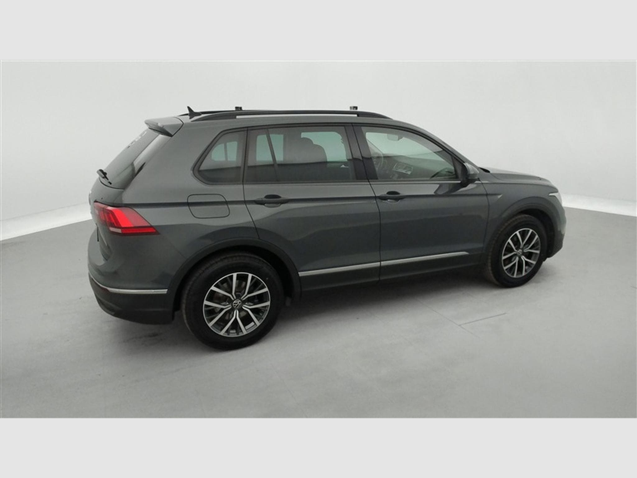VW Tiguan 1.5 TSI ACT Life NAVI/FULL LED/JA17/PDC AV AR (2020) - Foto 23