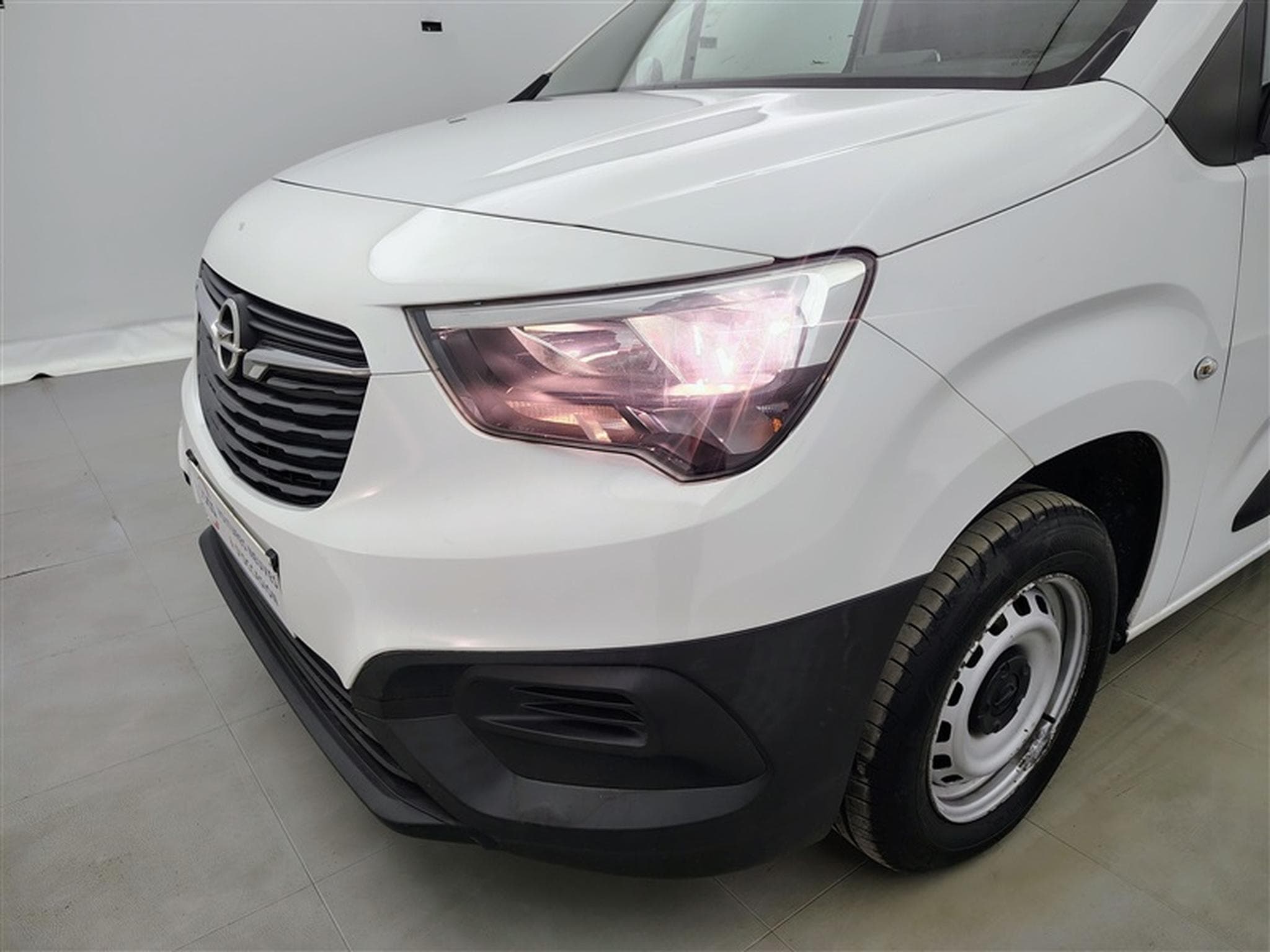 Opel Combo 1.5 TD BlueInj. Comfort NAVI / CLIM / BLUETOOTH (2021) - Foto 14