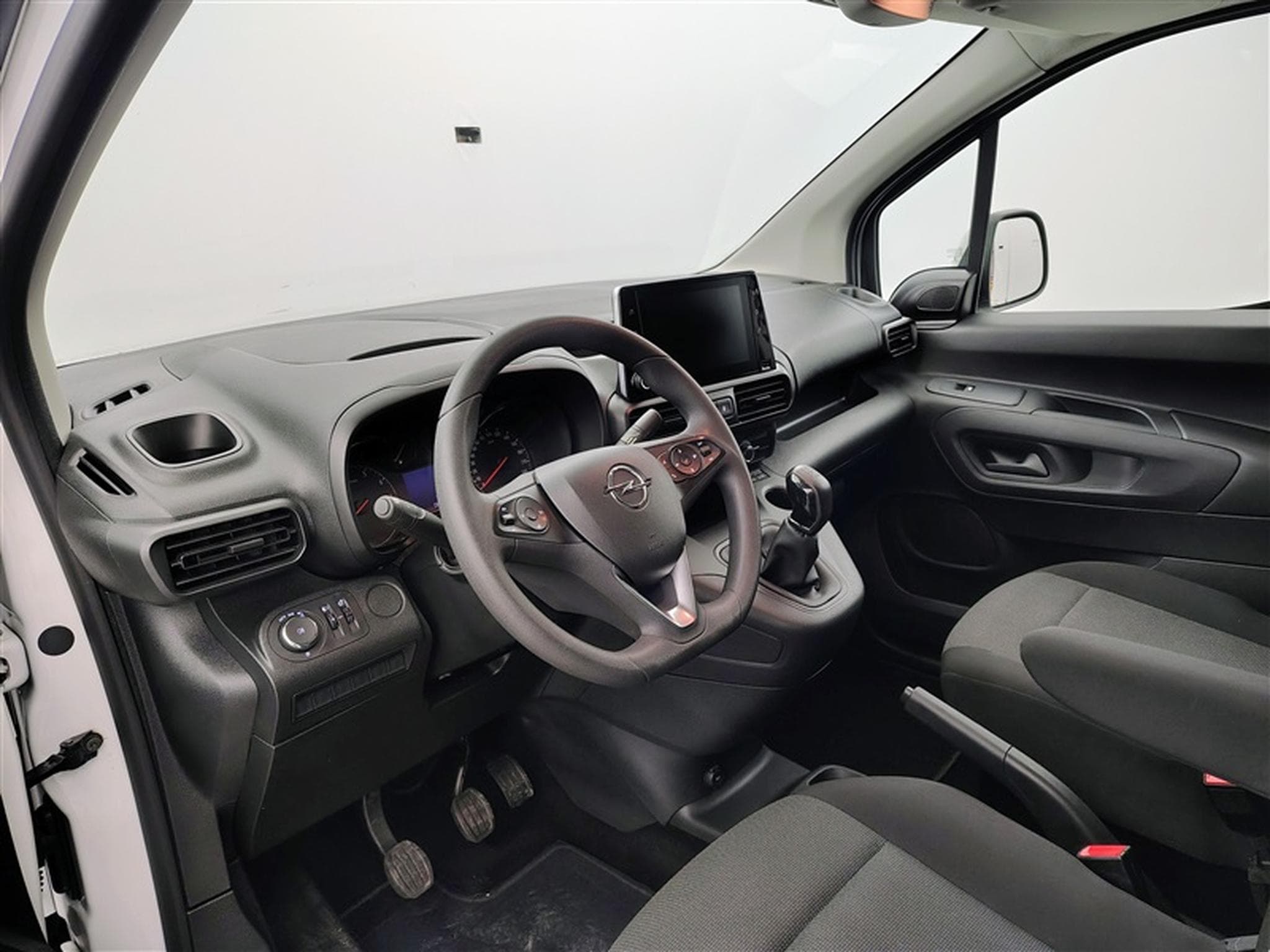Opel Combo 1.5 TD BlueInj. Comfort NAVI / CLIM / BLUETOOTH (2021) - Foto 8