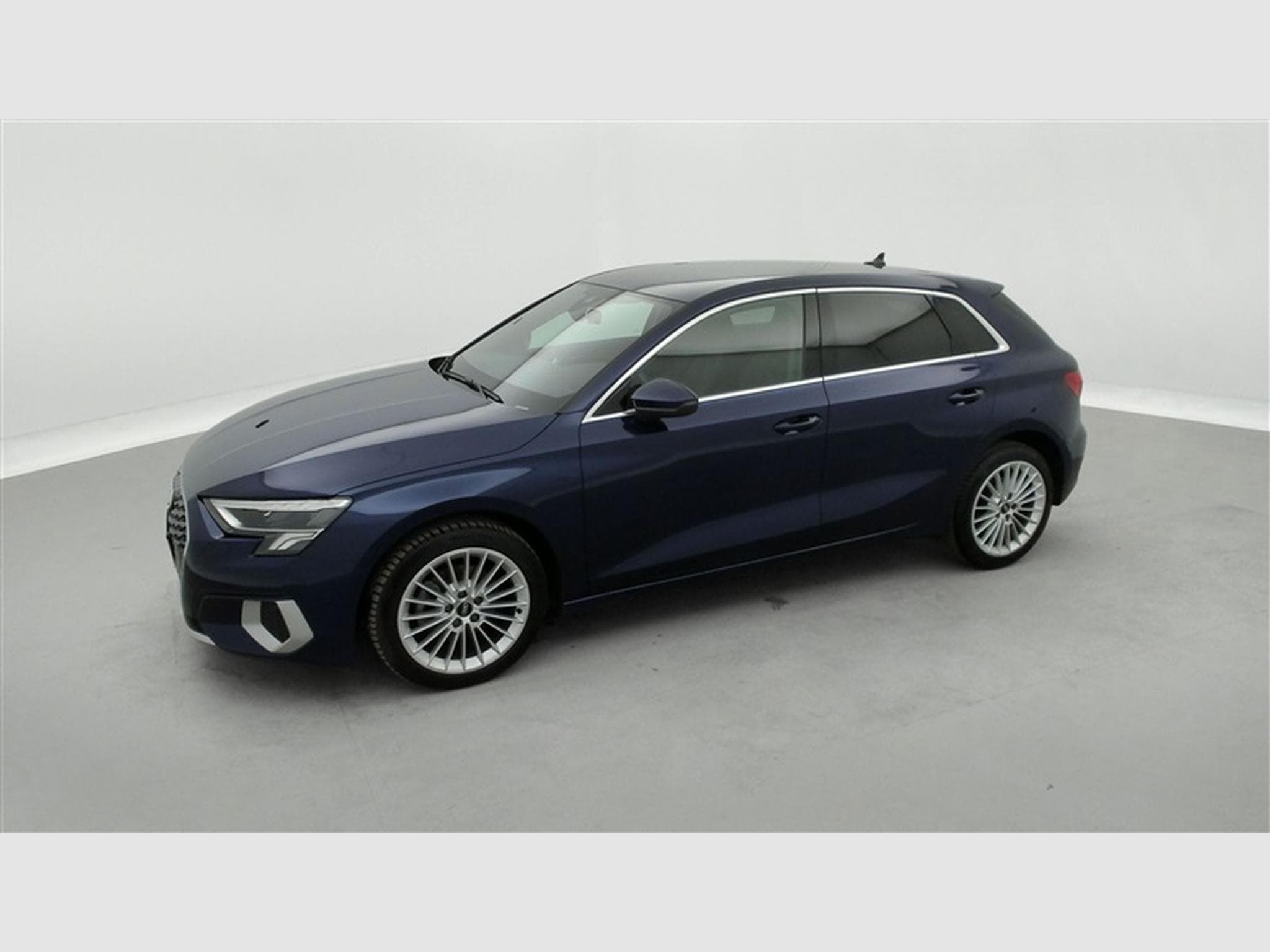 Audi A3 30 TFSI S-Tronic Advanced  Cuir / Navi / Led (2022) - Foto 20