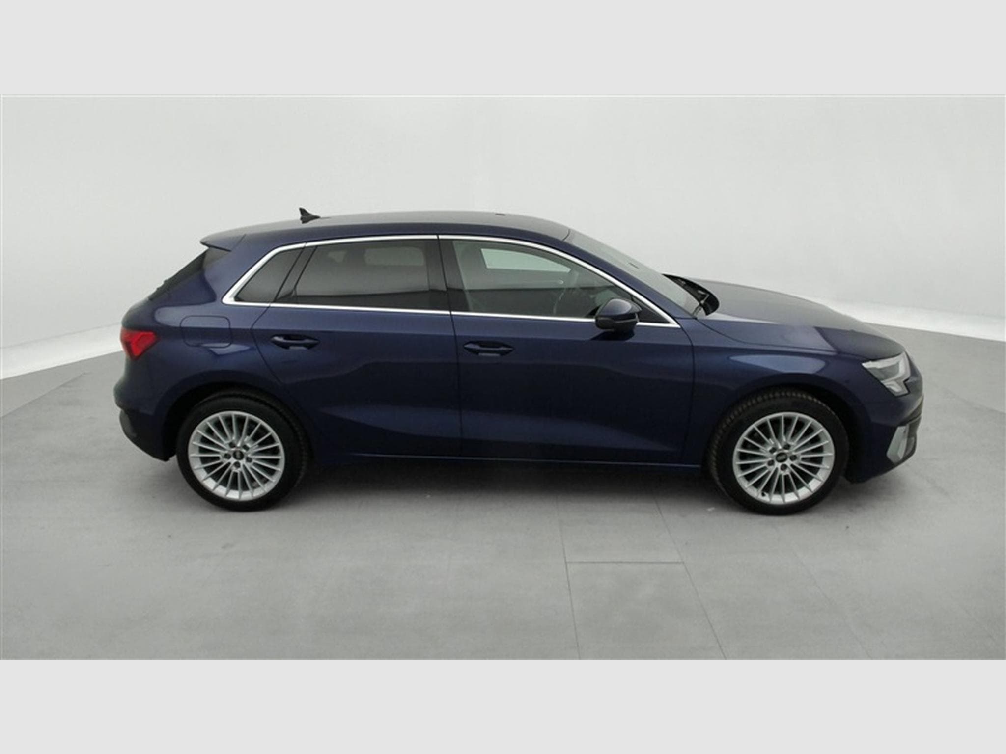 Audi A3 30 TFSI S-Tronic Advanced  Cuir / Navi / Led (2022) - Foto 23