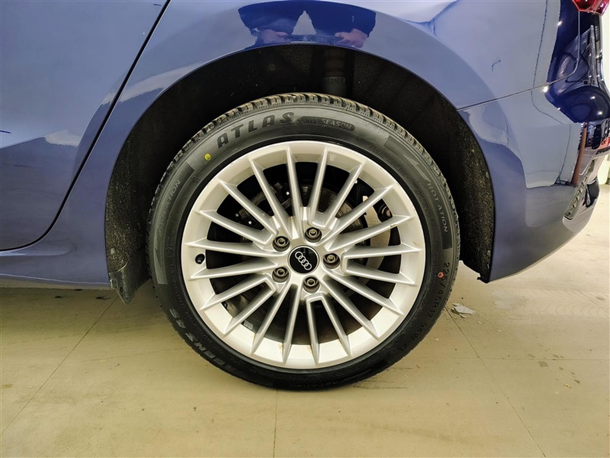 Audi A3 30 TFSI S-Tronic Advanced  Cuir / Navi / Led (2022) - Foto 6