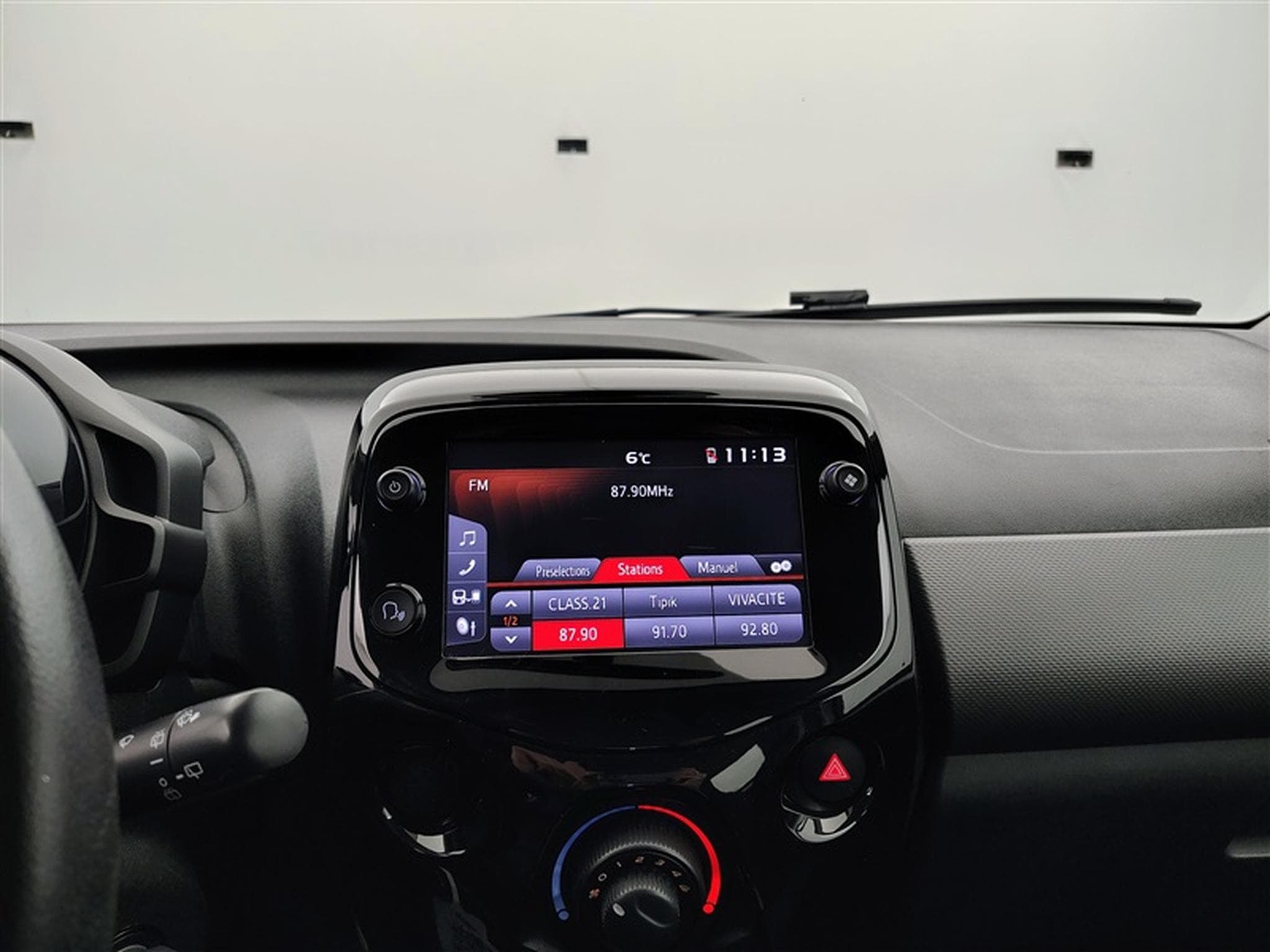 Peugeot 108 1.0 VTi Style S&S (EU6.2) (2021) - Photo 11
