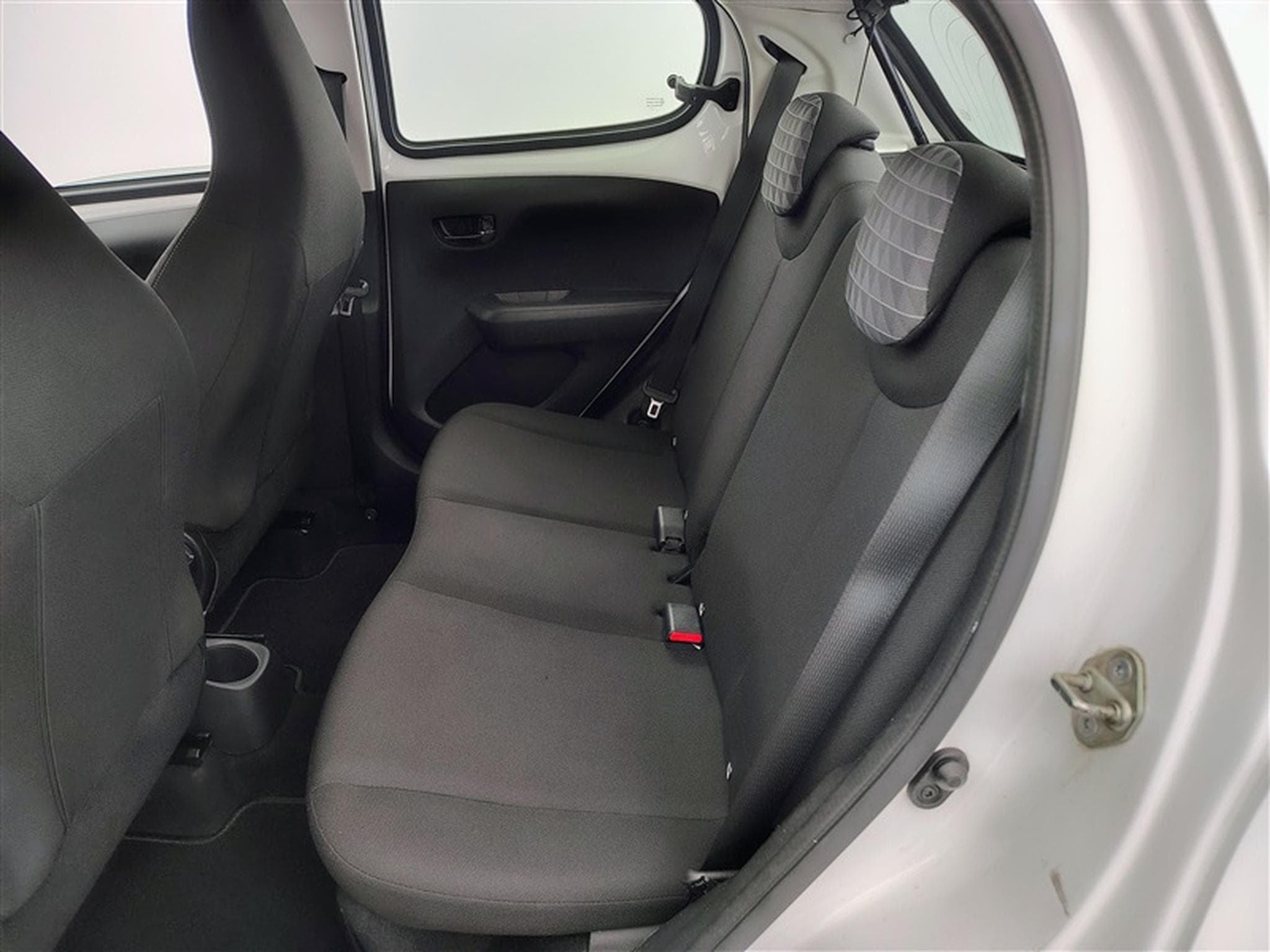 Peugeot 108 1.0 VTi Style S&S (EU6.2) (2021) - Photo 13