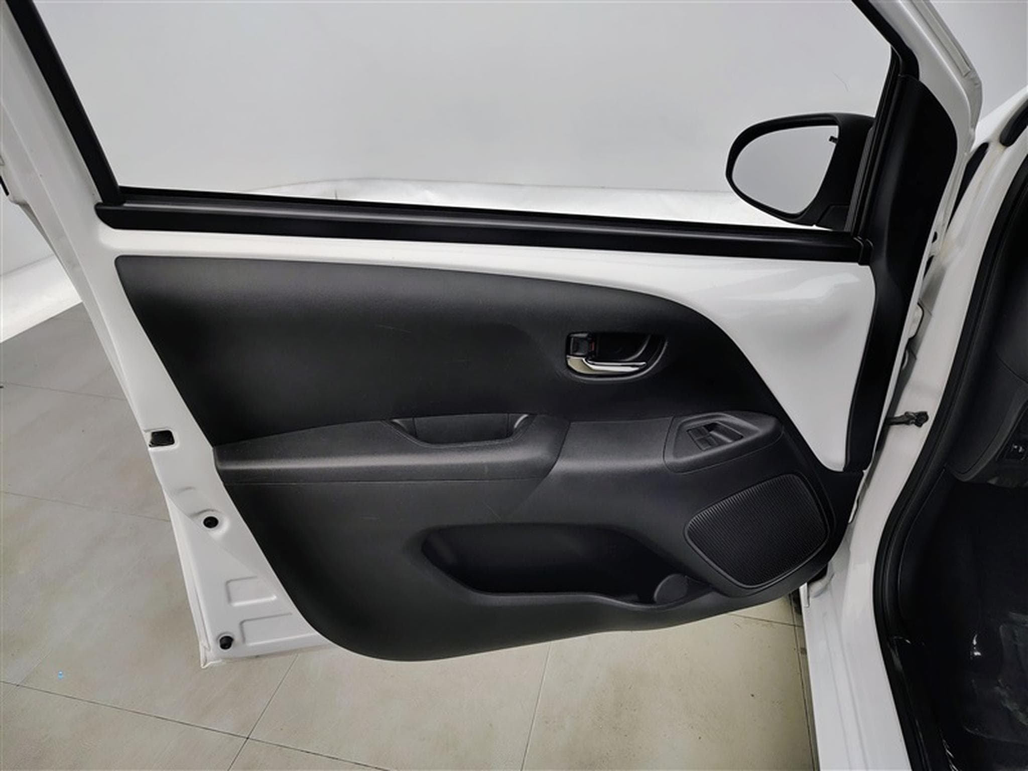 Peugeot 108 1.0 VTi Style S&S (EU6.2) (2021) - Photo 16