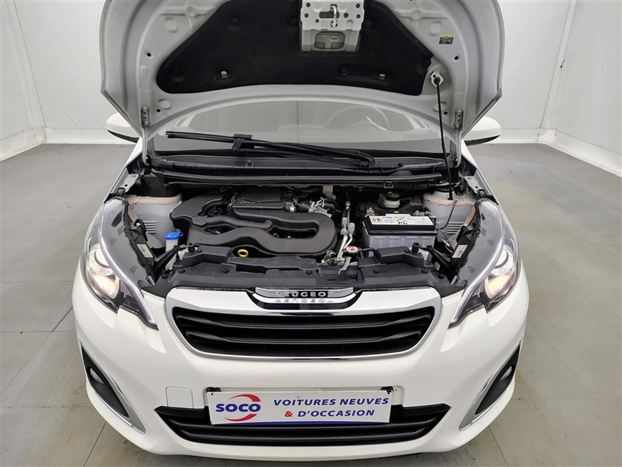 Peugeot 108 1.0 VTi Style S&S (EU6.2) (2021) - Photo 18