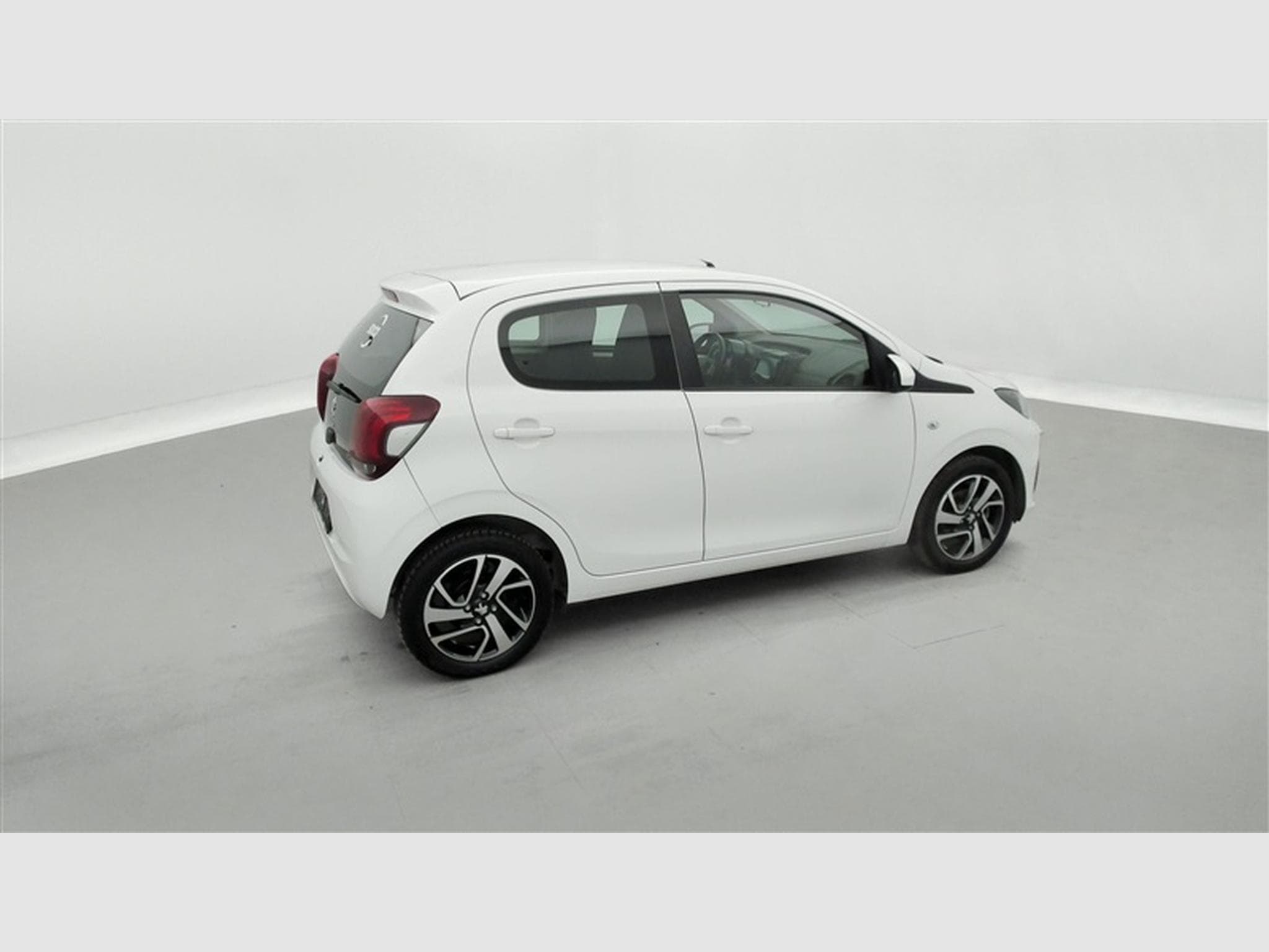 Peugeot 108 1.0 VTi Style S&S (EU6.2) (2021) - Photo 24