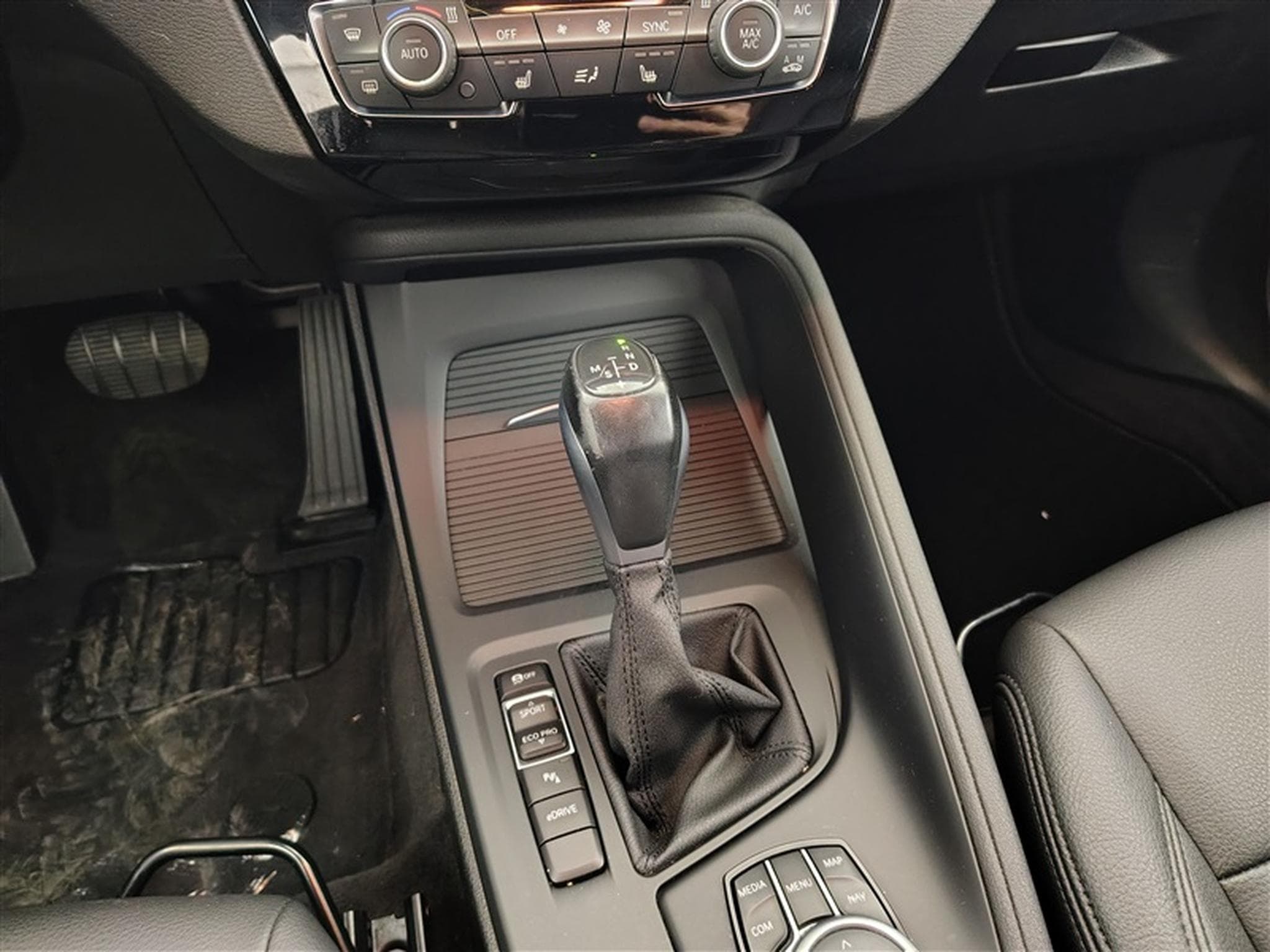 BMW X1 PHEV 1.5iA xDrive25e Cuir / Navi / Led (2021) - Foto 12
