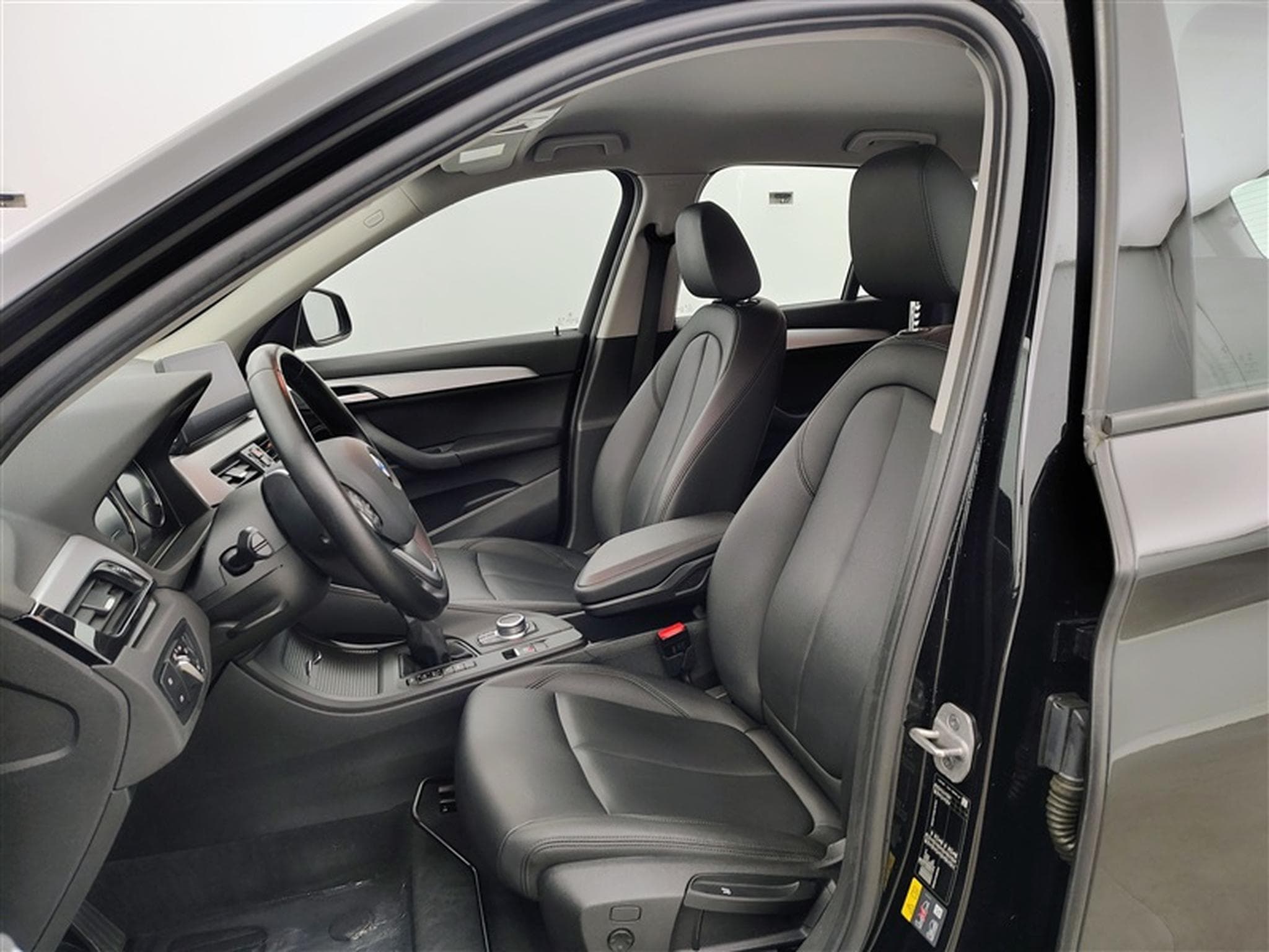 BMW X1 PHEV 1.5iA xDrive25e Cuir / Navi / Led (2021) - Foto 7