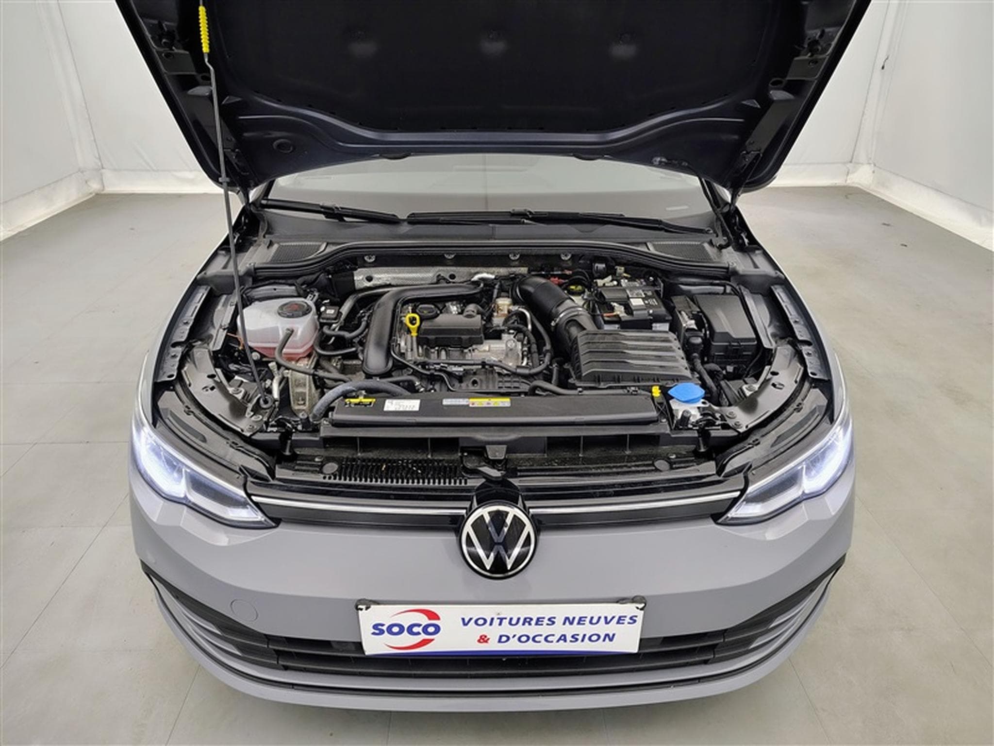 VW Golf 1.0 TSI 110 Life CARPLAY / FULL LED / ALU / PDC (2021) - Foto 19