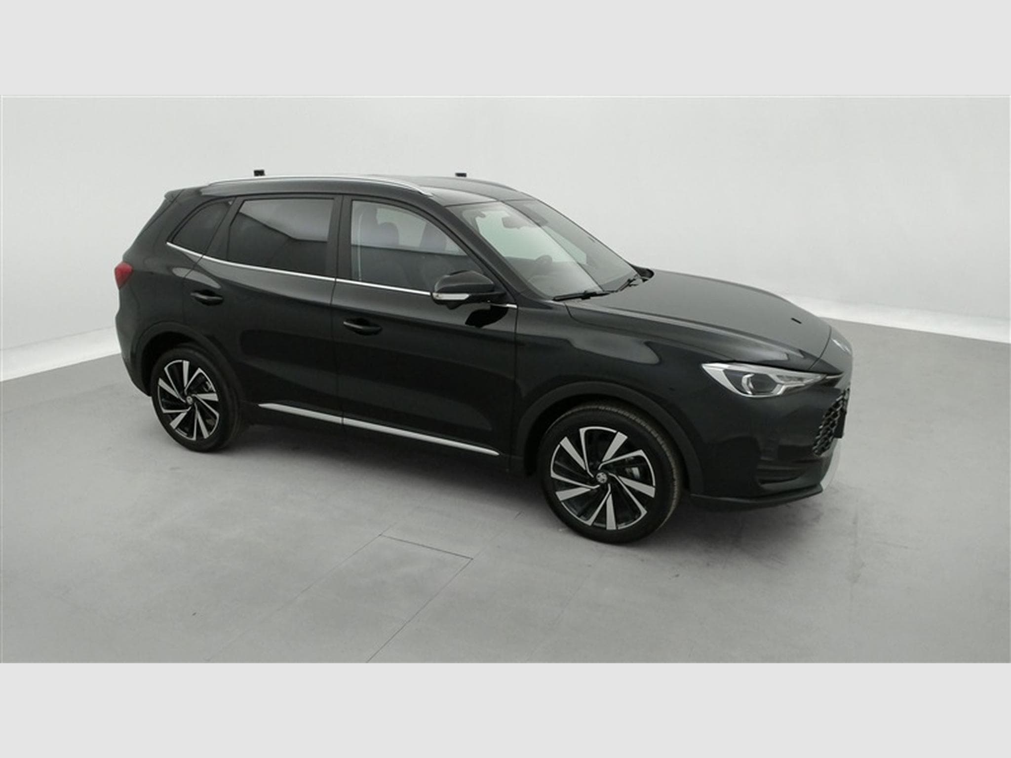 MG ZS 1.5 Hybrid+ Luxury NAVI / CAMERA / CARPLAY / ALU (2026) - Foto 24