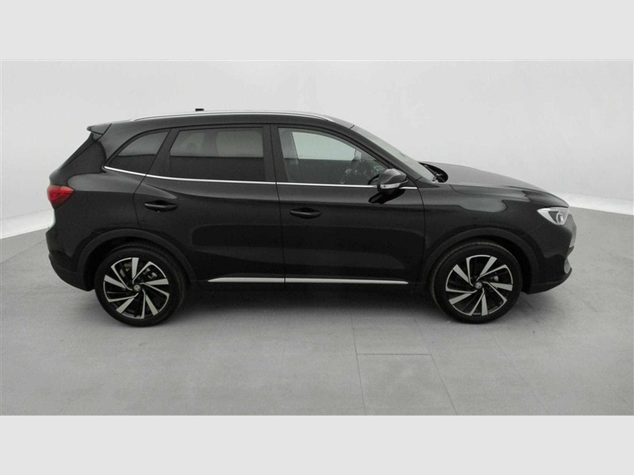 MG ZS 1.5 Hybrid+ Luxury NAVI / CAMERA / CARPLAY / ALU (2026) - Foto 25