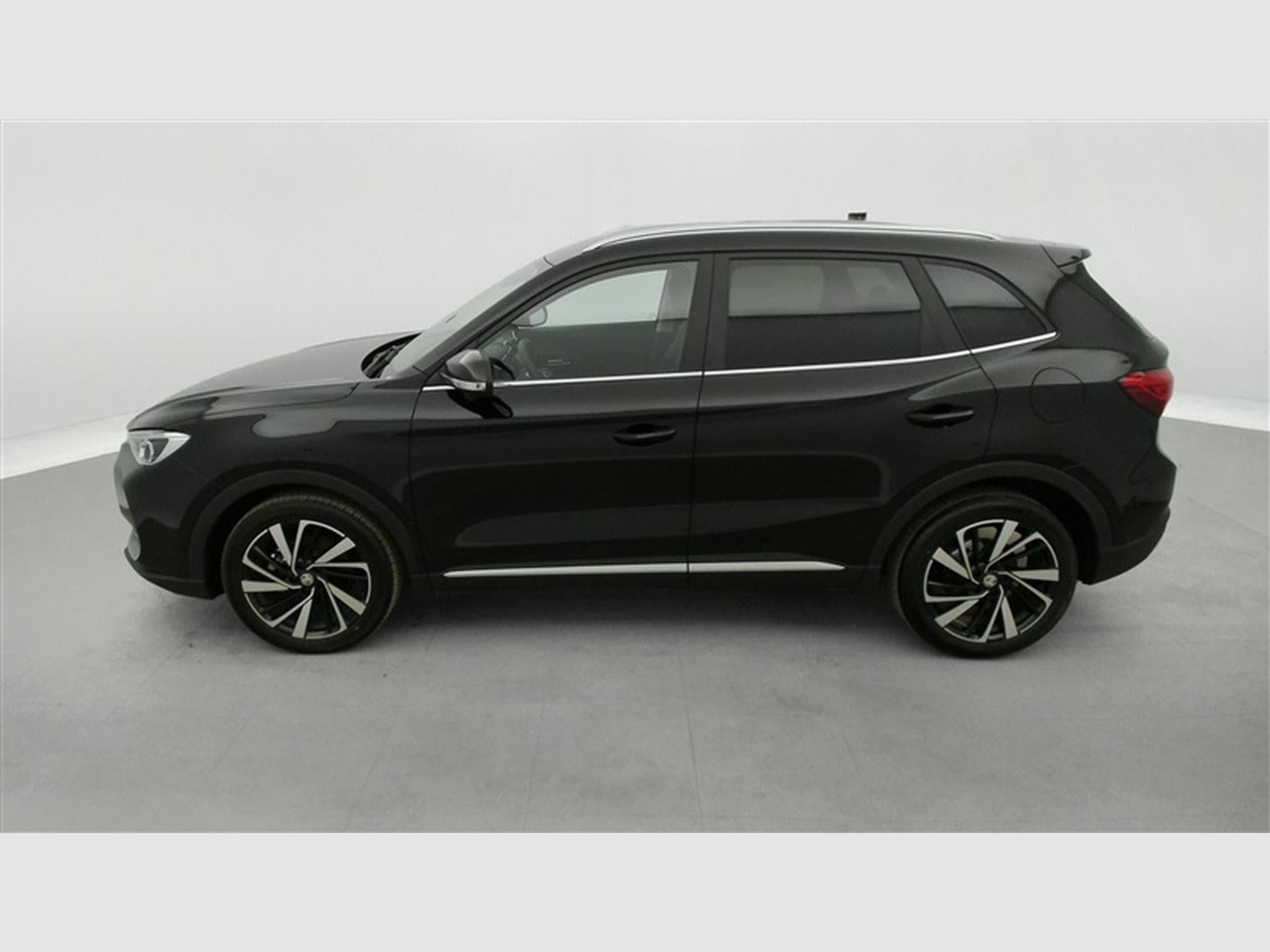 MG ZS 1.5 Hybrid+ Luxury NAVI / CAMERA / CARPLAY / ALU (2026) - Foto 3