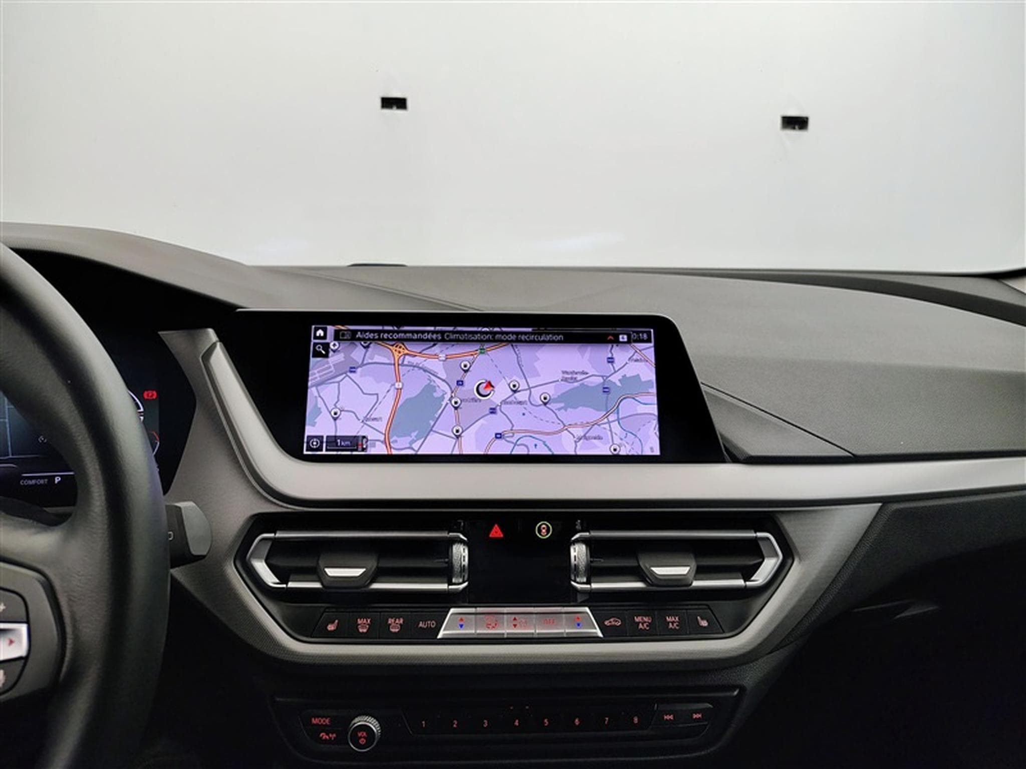 BMW 116 dA Cuir / Navi Cockpit / Led / PDC av+ar (2021) - Foto 11