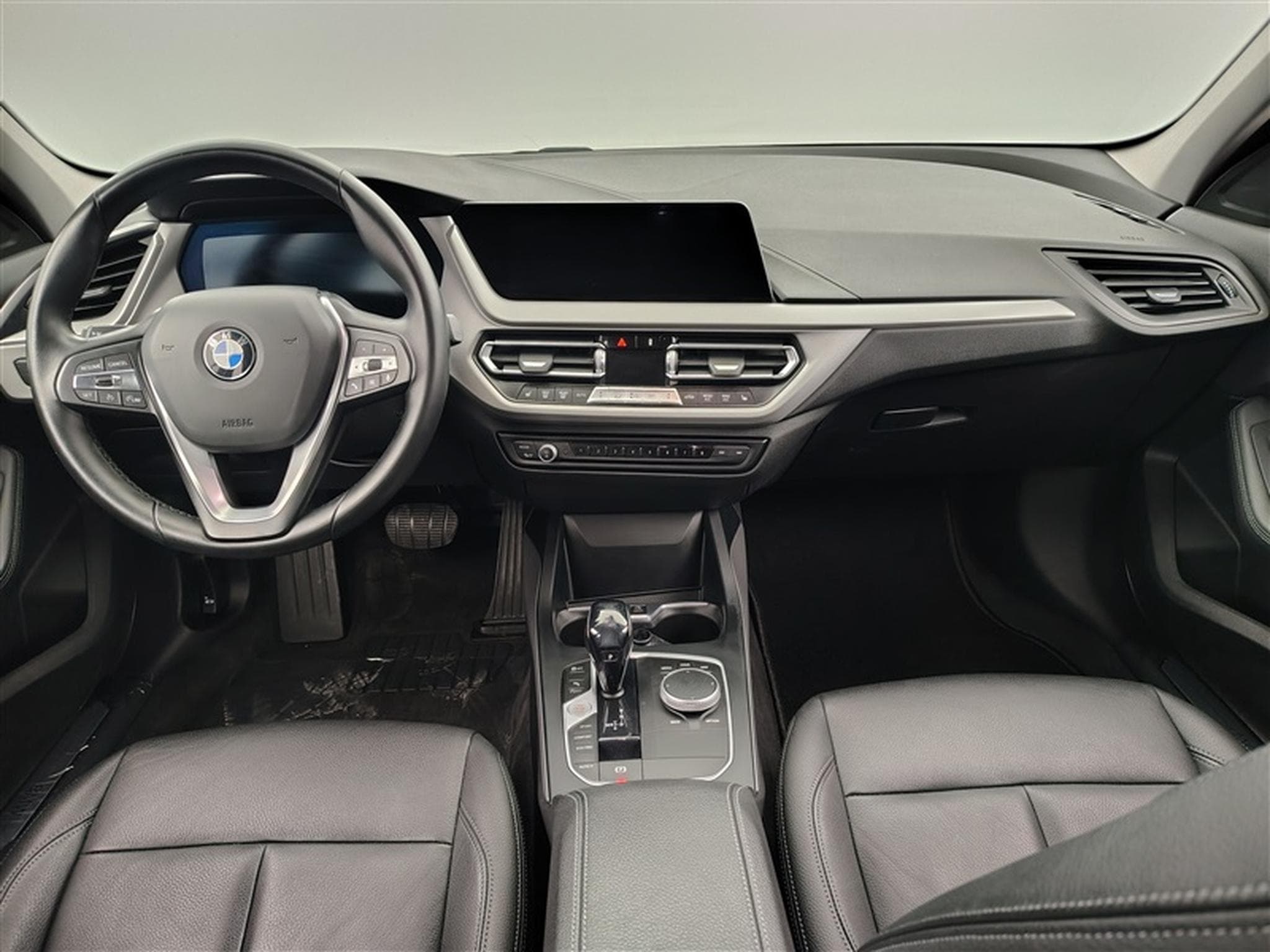 BMW 116 dA Cuir / Navi Cockpit / Led / PDC av+ar (2021) - Foto 8