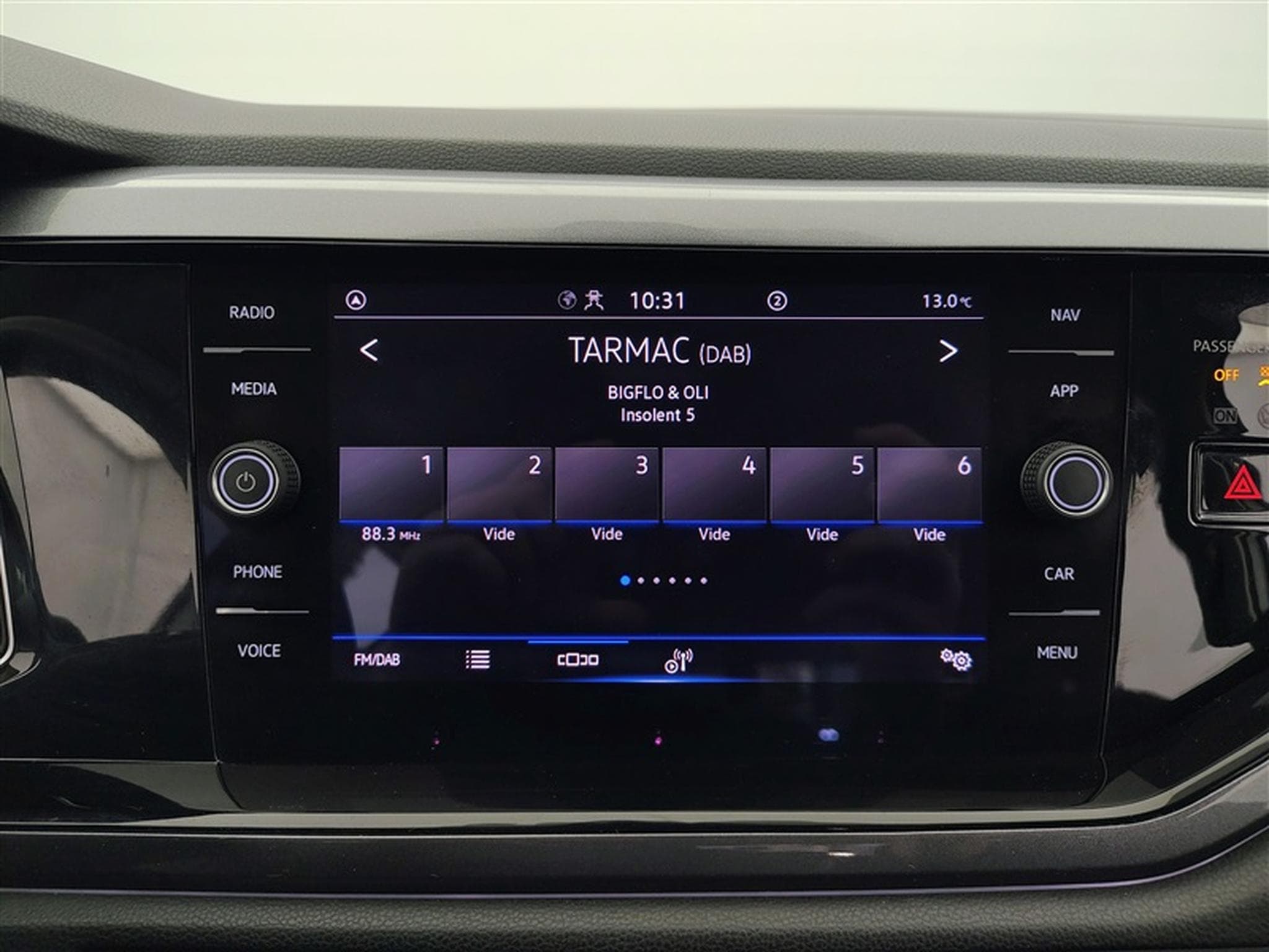 VW Taigo 1.0 TSI 110cv DSG Style CARPLAY / FULL LED / CUIR PARTIEL (2022) - Photo 11