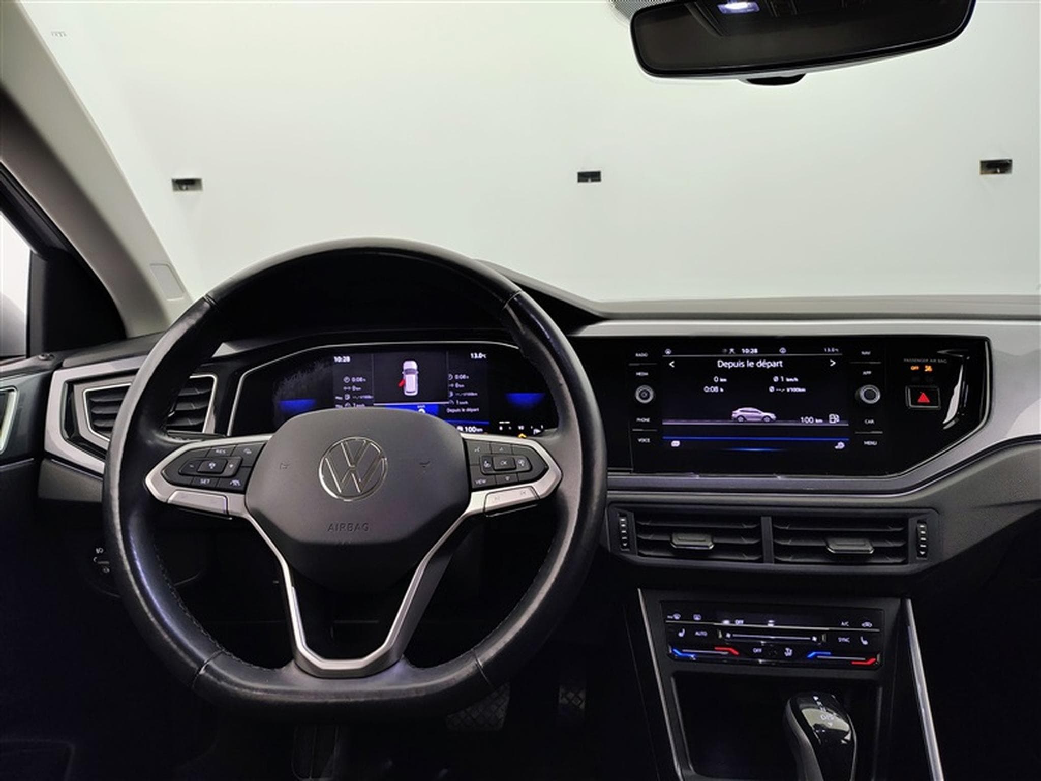 VW Taigo 1.0 TSI 110cv DSG Style CARPLAY / FULL LED / CUIR PARTIEL (2022) - Photo 9