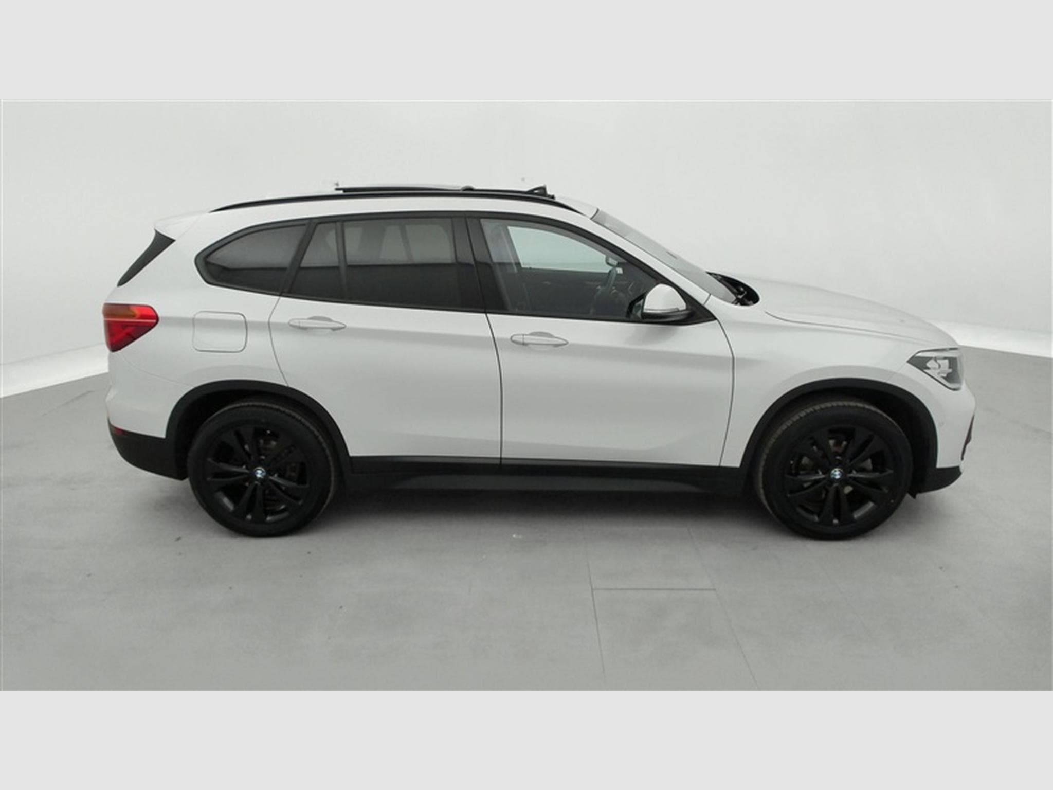 BMW X1 1.5 d sDrive16 Navi / PDC av+ar / Toit Pano (2021) - Foto 24
