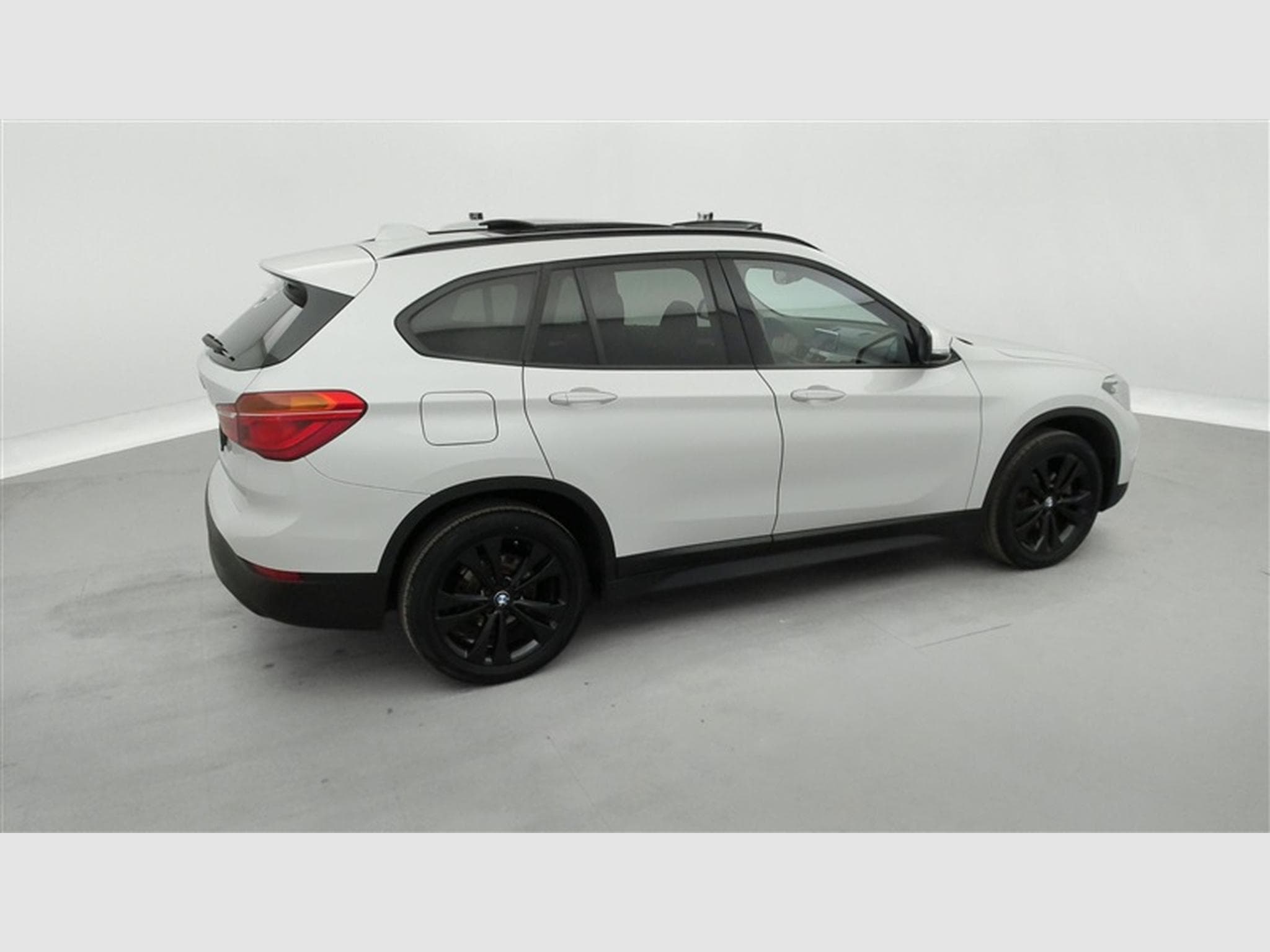 BMW X1 1.5 d sDrive16 Navi / PDC av+ar / Toit Pano (2021) - Foto 25