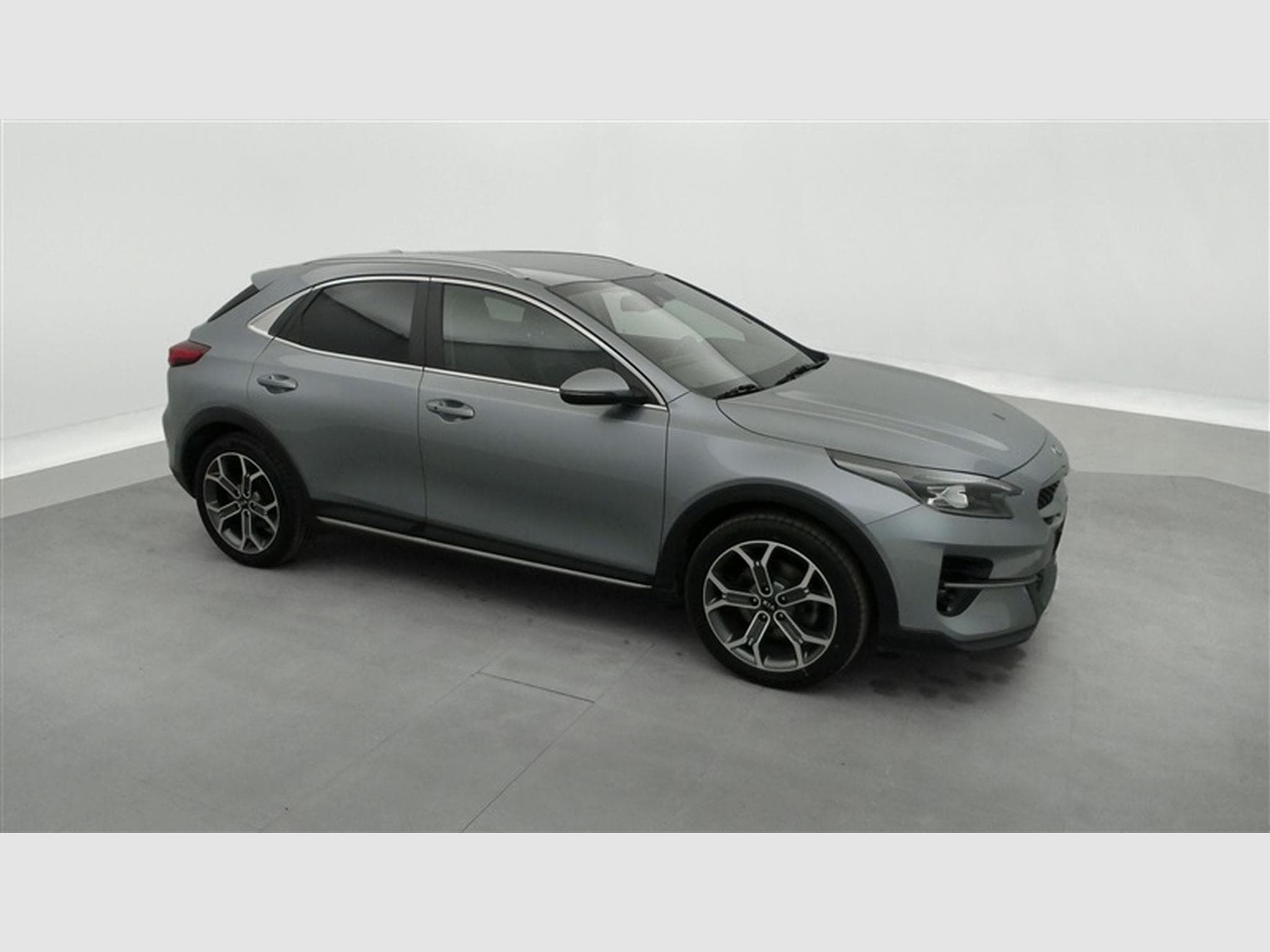 Kia XCeed 1.6 CRDi MHEV Business Line NAVI/ FULL LED / CAMERA / JA 18" (2021) - Photo 22