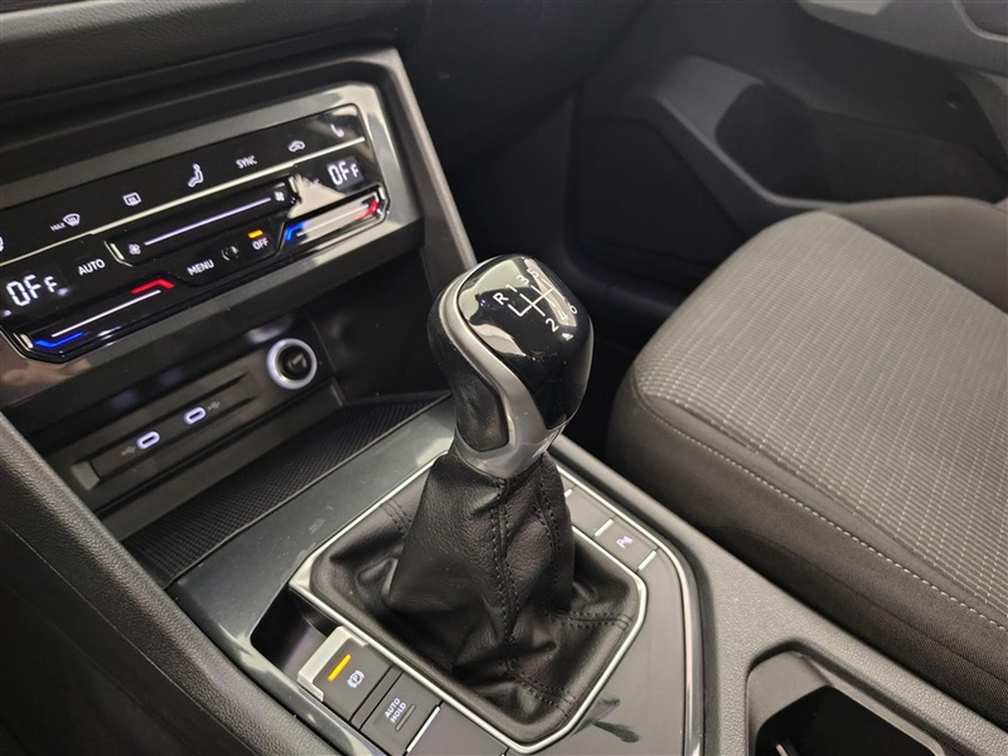 VW Tiguan 1.5 TSI ACT Active OPF (2021) - Foto 12