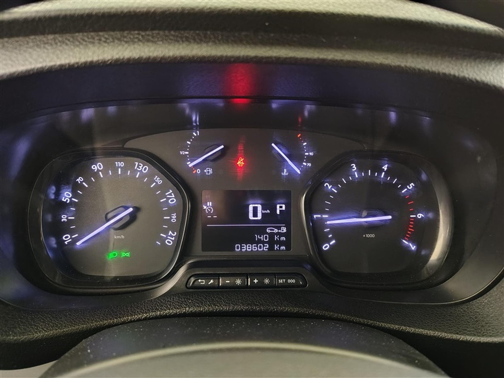 Fiat Scudo 2.0 M-Jet 180Cv AT8 L3 3PL / NAVI / CARPLAY / CAMERA (2024) - Foto 10
