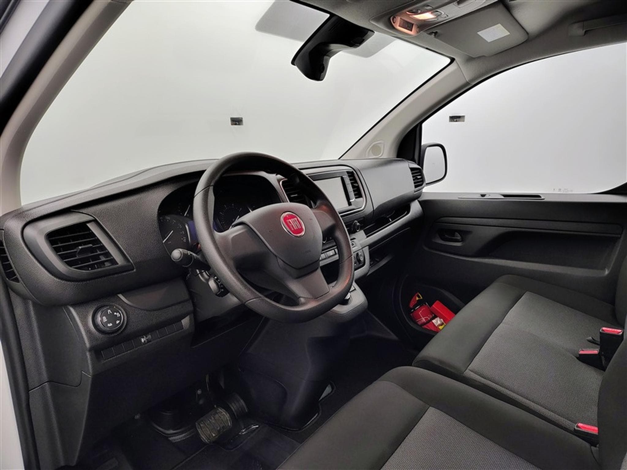 Fiat Scudo 2.0 M-Jet 180Cv AT8 L3 3PL / NAVI / CARPLAY / CAMERA (2024) - Foto 8