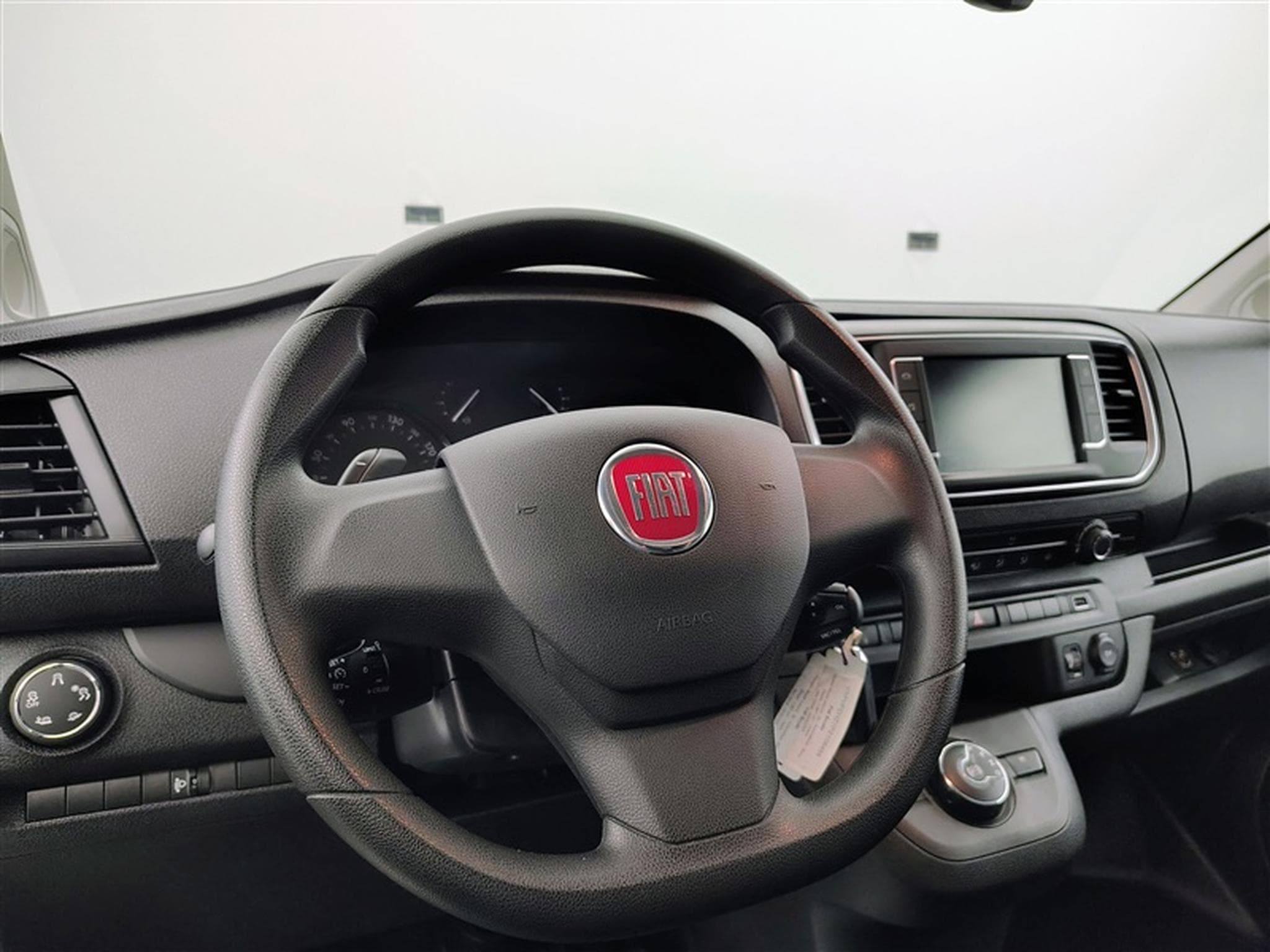 Fiat Scudo 2.0 M-Jet 180Cv AT8 L3 3PL / NAVI / CARPLAY / CAMERA (2024) - Foto 9