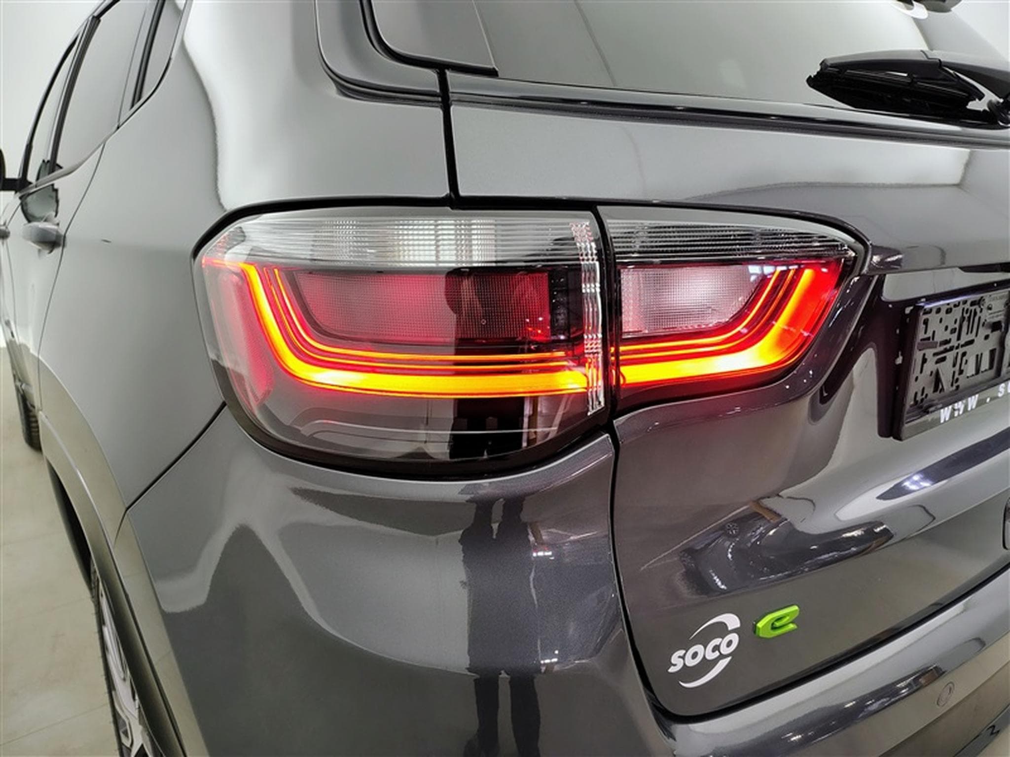 Jeep Compass 1.5 Turbo T4 e-Hybrid BVR7 Summit CUIR / NAVI / FULL LED (2024) - Foto 16
